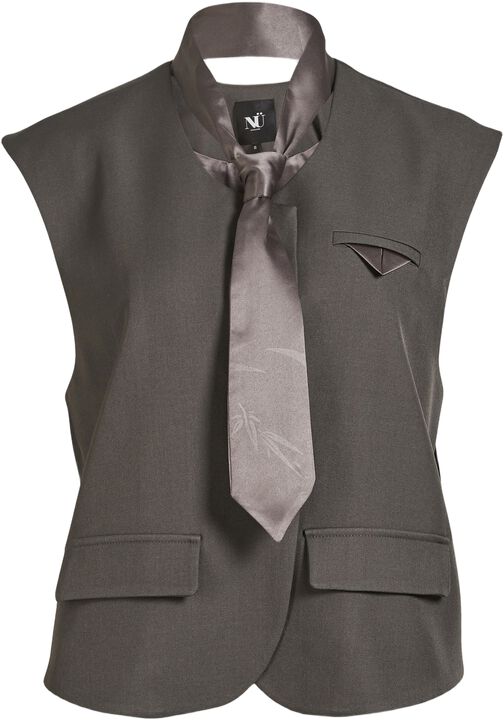 Ariel Vest