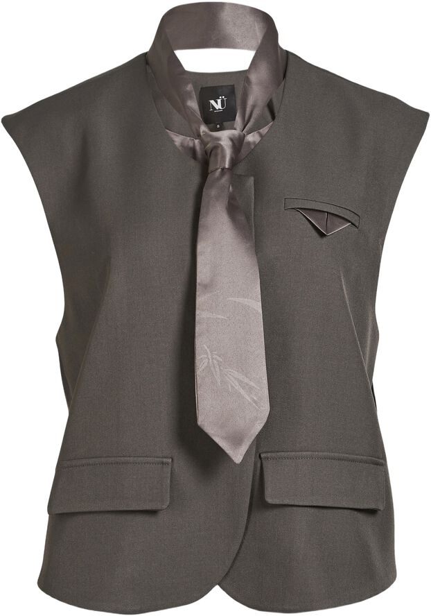 Ariel Vest