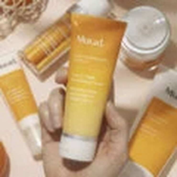 Vita-C Triple Exfoliating Facial