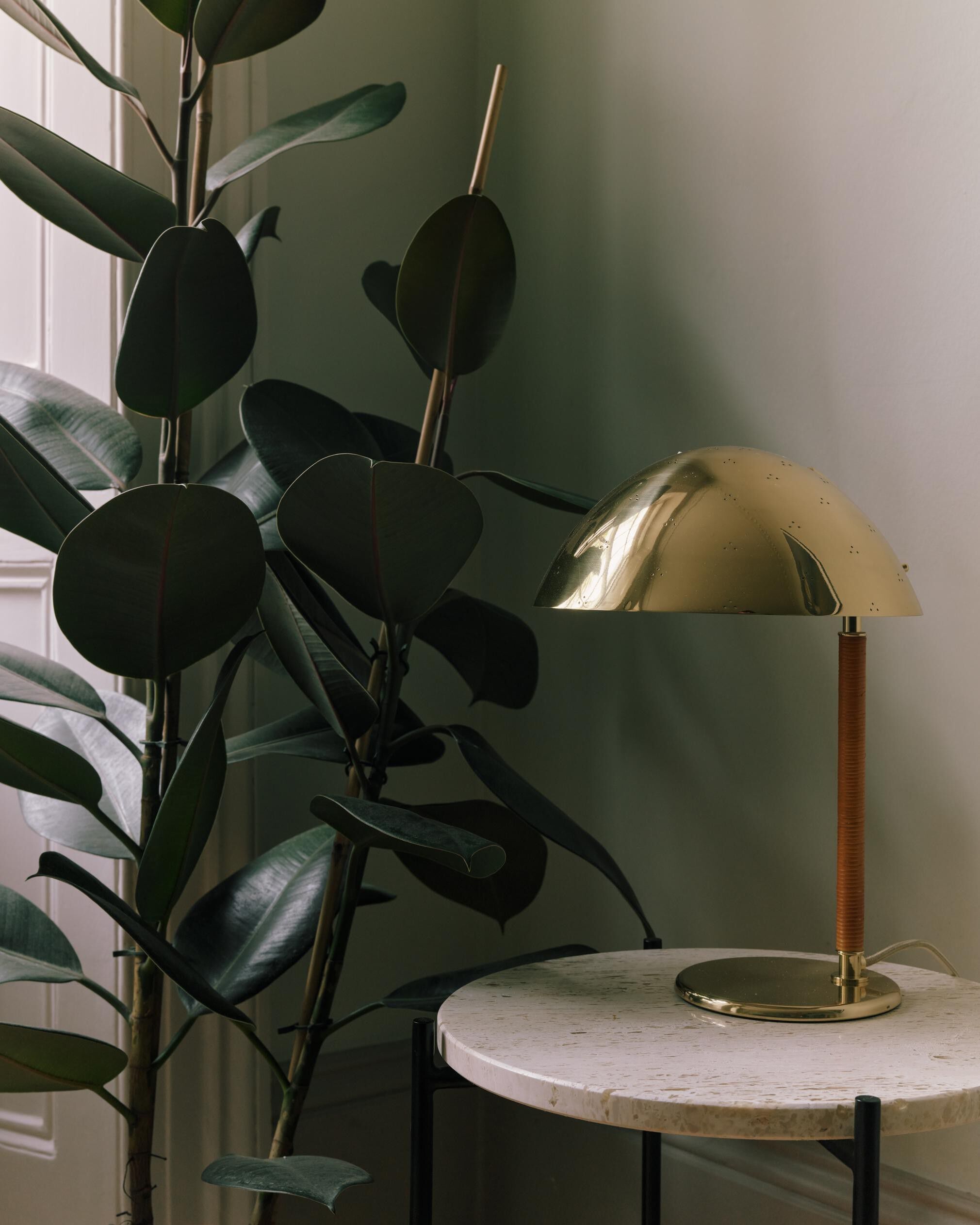 9209 Table Lamp (Base: Brass, Shade: Polished Brass)