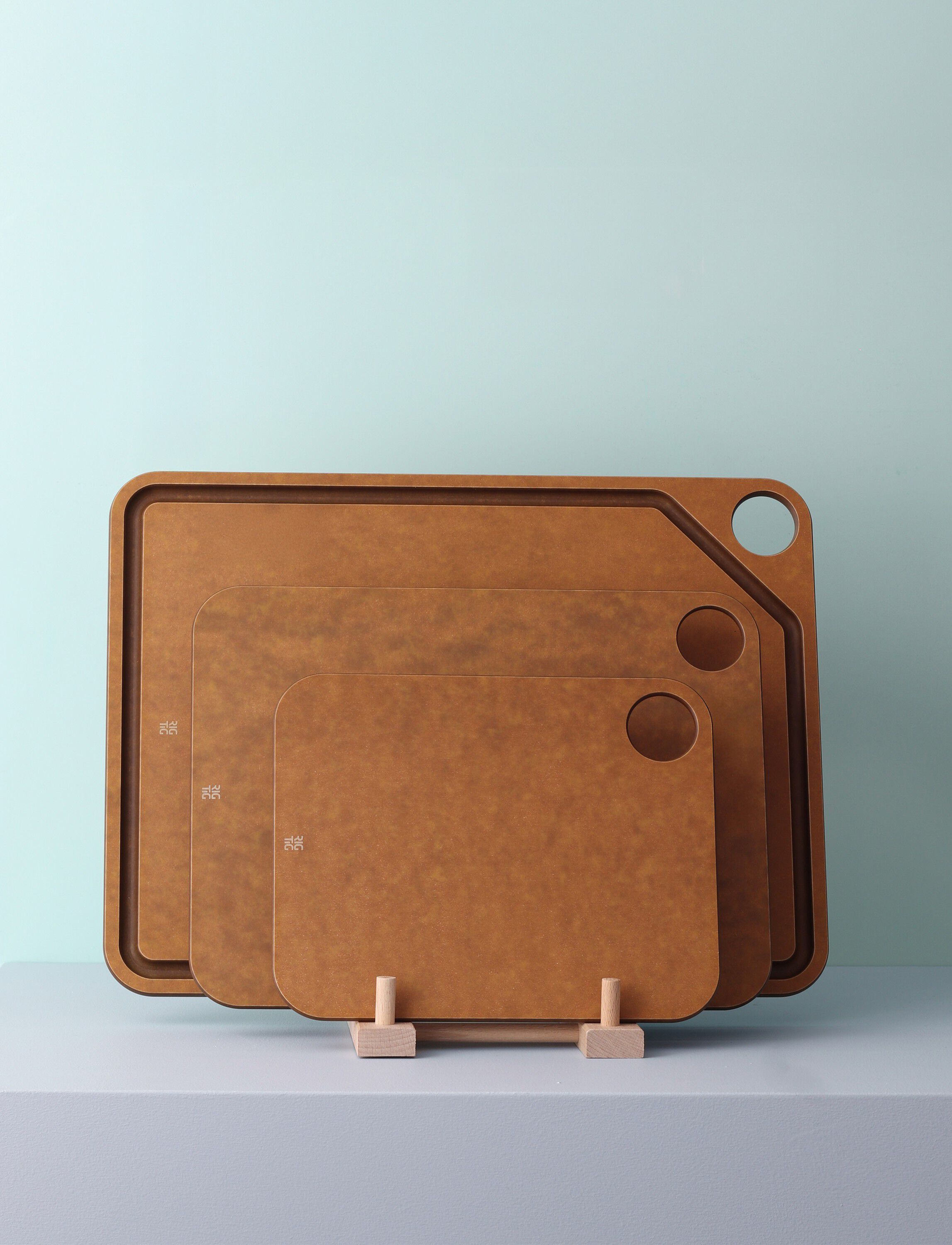 CUT-IT sk&aelig;rebrett W 39. 8 cm brown