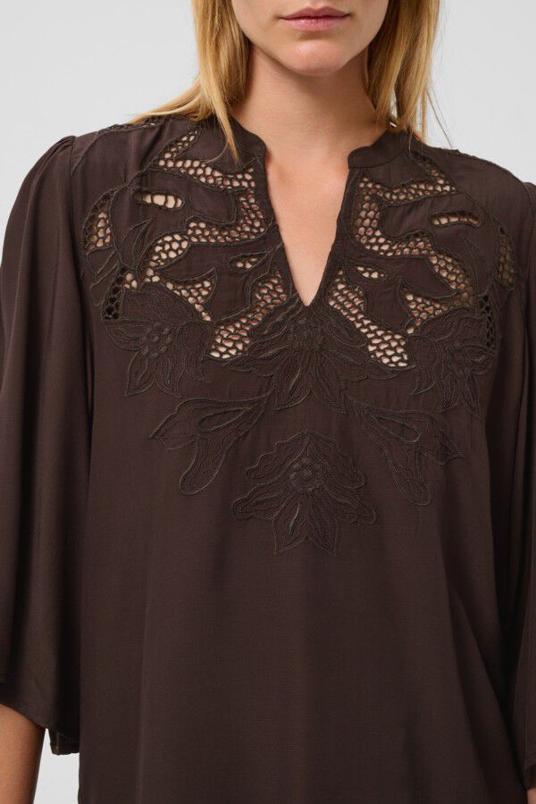 SLLantana Embroidery Blouse SS