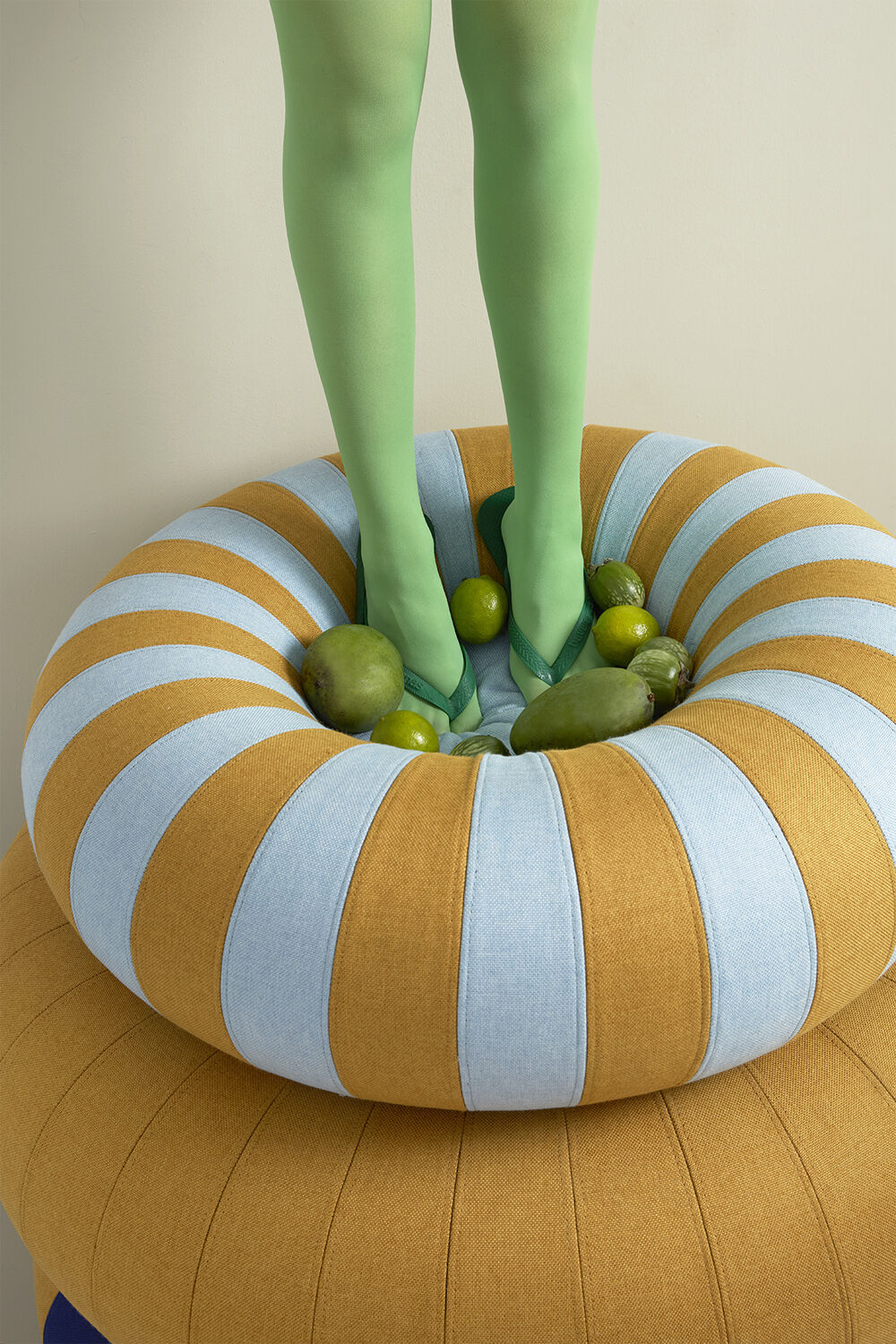 FLOAT, MEDIUM, OCHRE