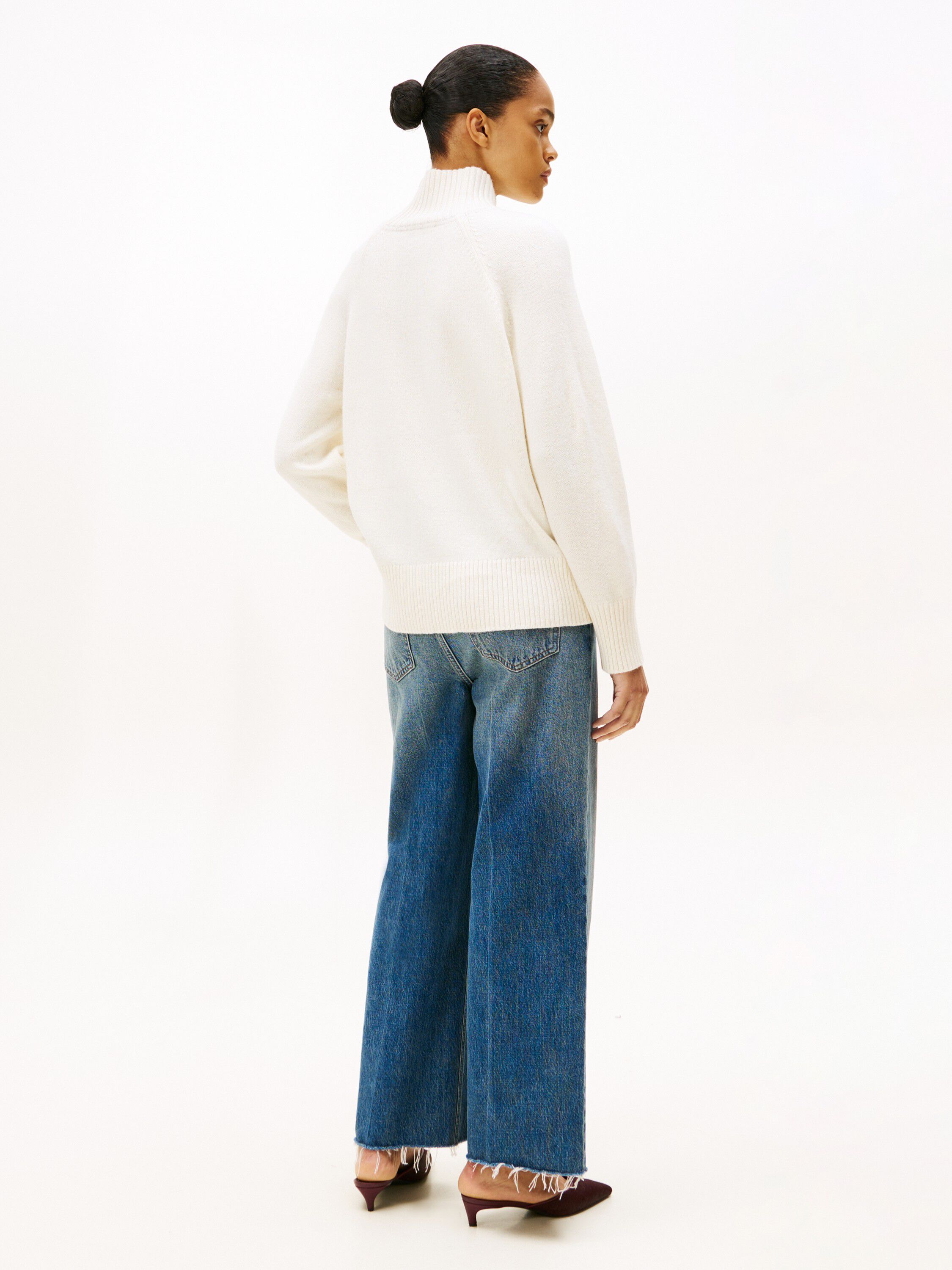 WOOL BLEND GRAPHIC MOCK-NK SWT