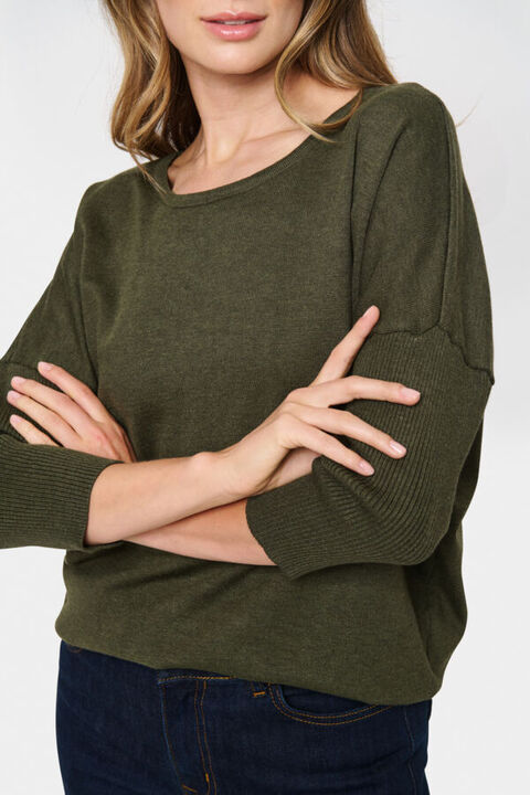 A2561, MilaSZ R-Neck Pullover