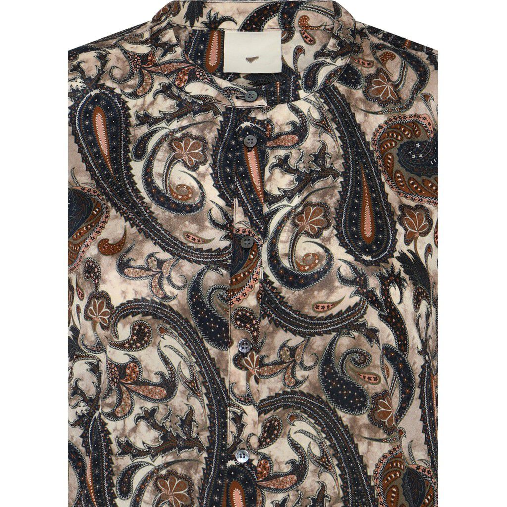 651HMMaple shirt