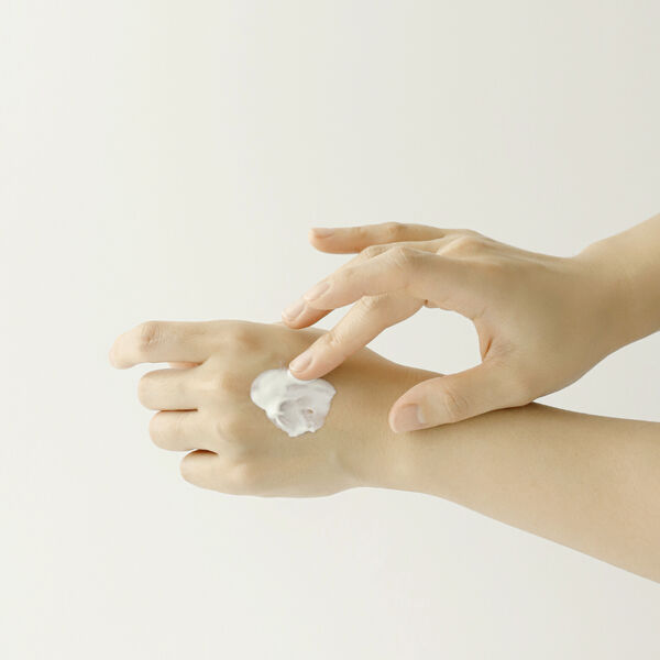 Relief Sun: Rice + Probiotics SPF50+