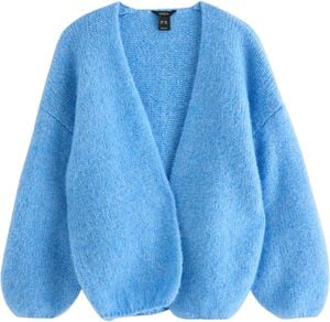 Soft and cosy knitted cardigan with