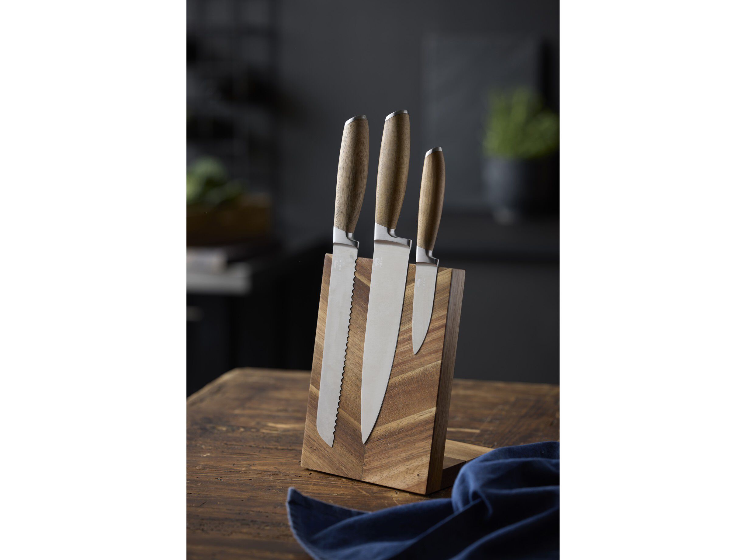 Knivblokk Akasietre