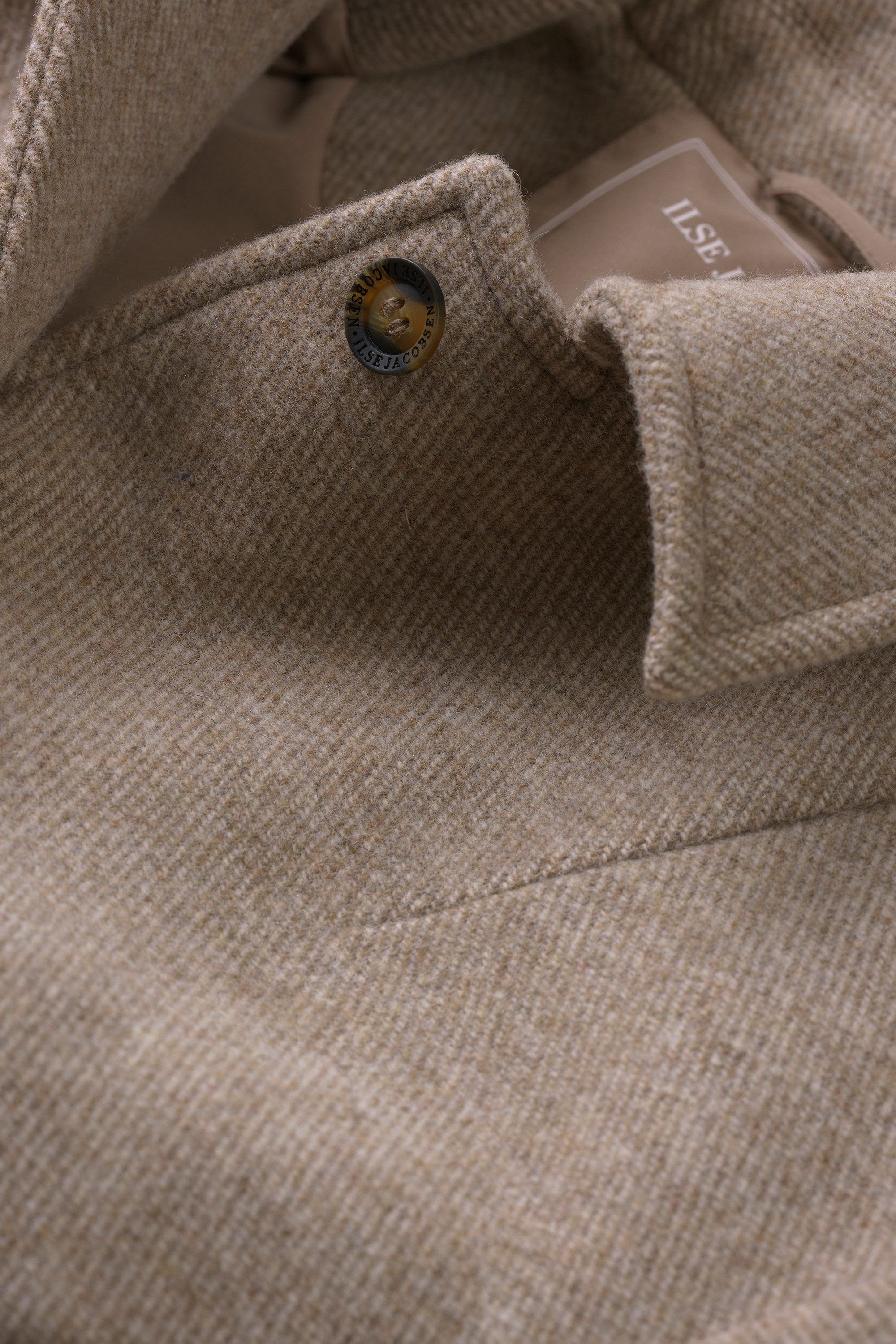 Short buttoned Jacket with Patched