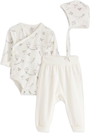 Matching baby starter kit in soft a
