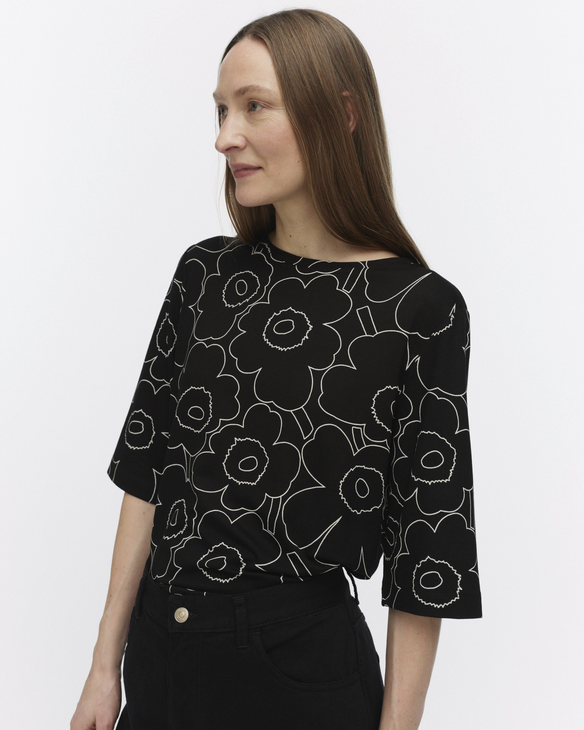 KOLLAASI PIIRTO UNIKKO