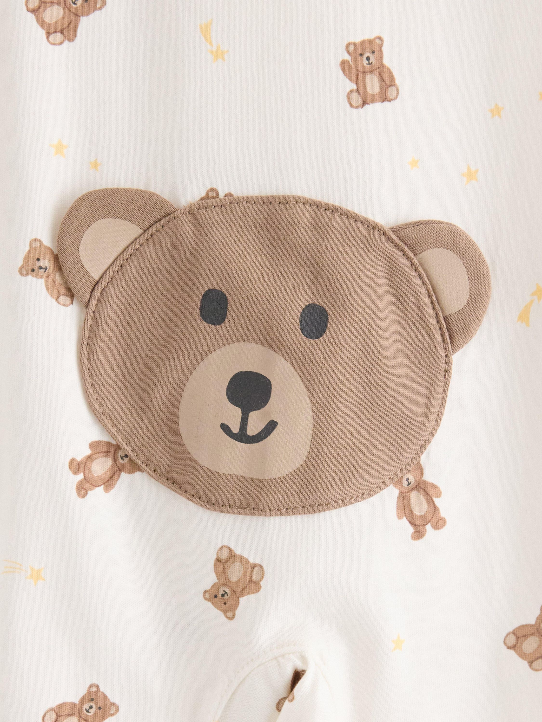 Pyjamas med applikation baktill