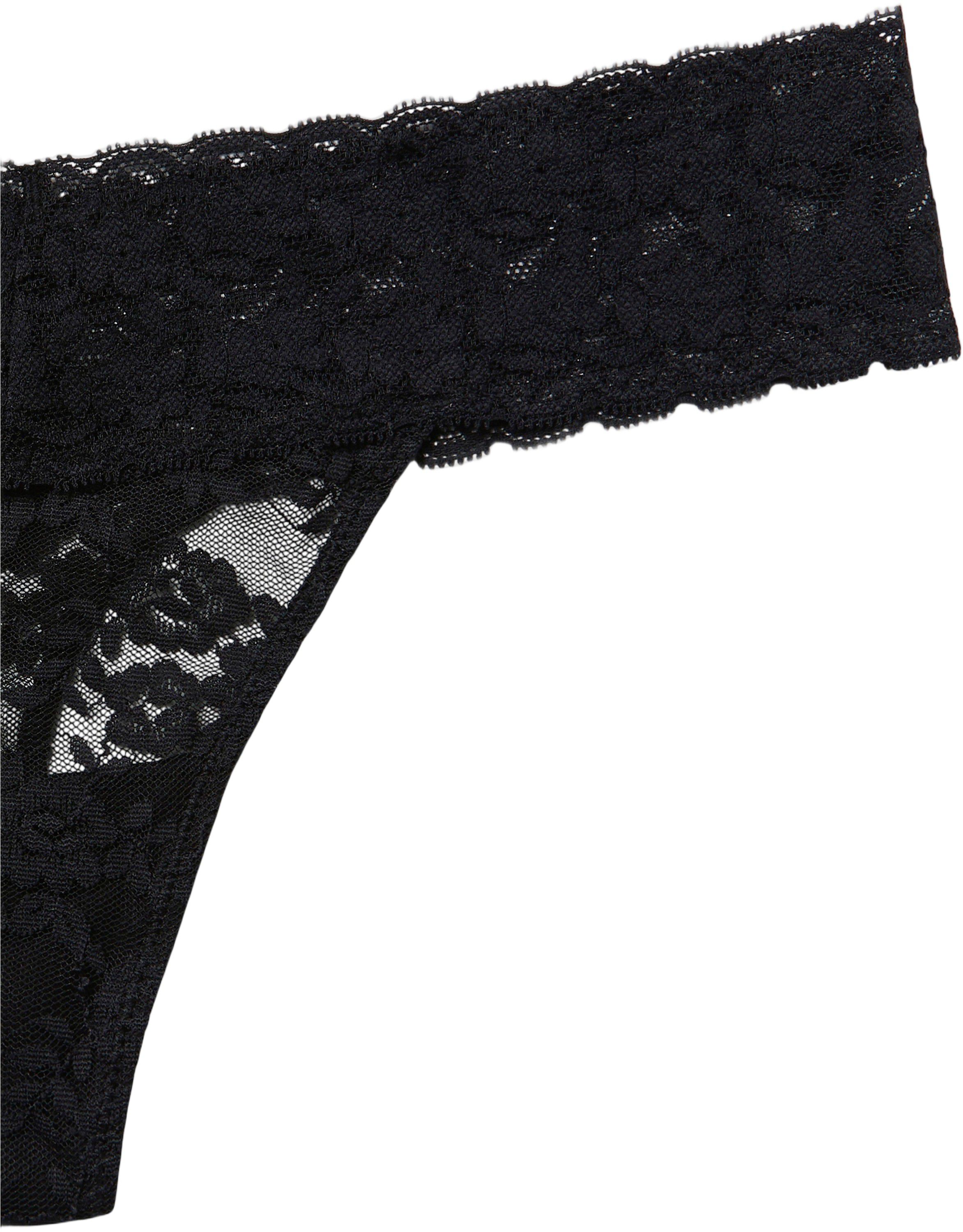 Stringtruse med blonder