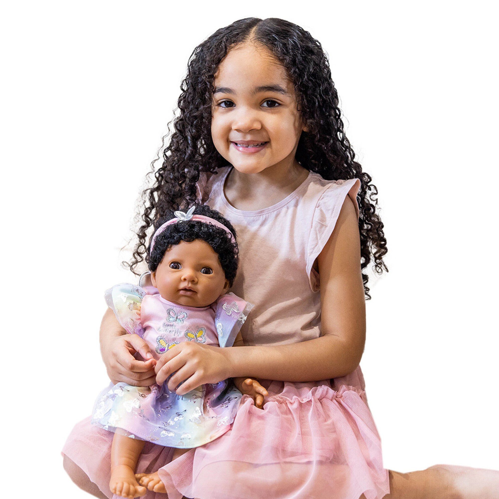 Tiny Treasures Etnisk dukke