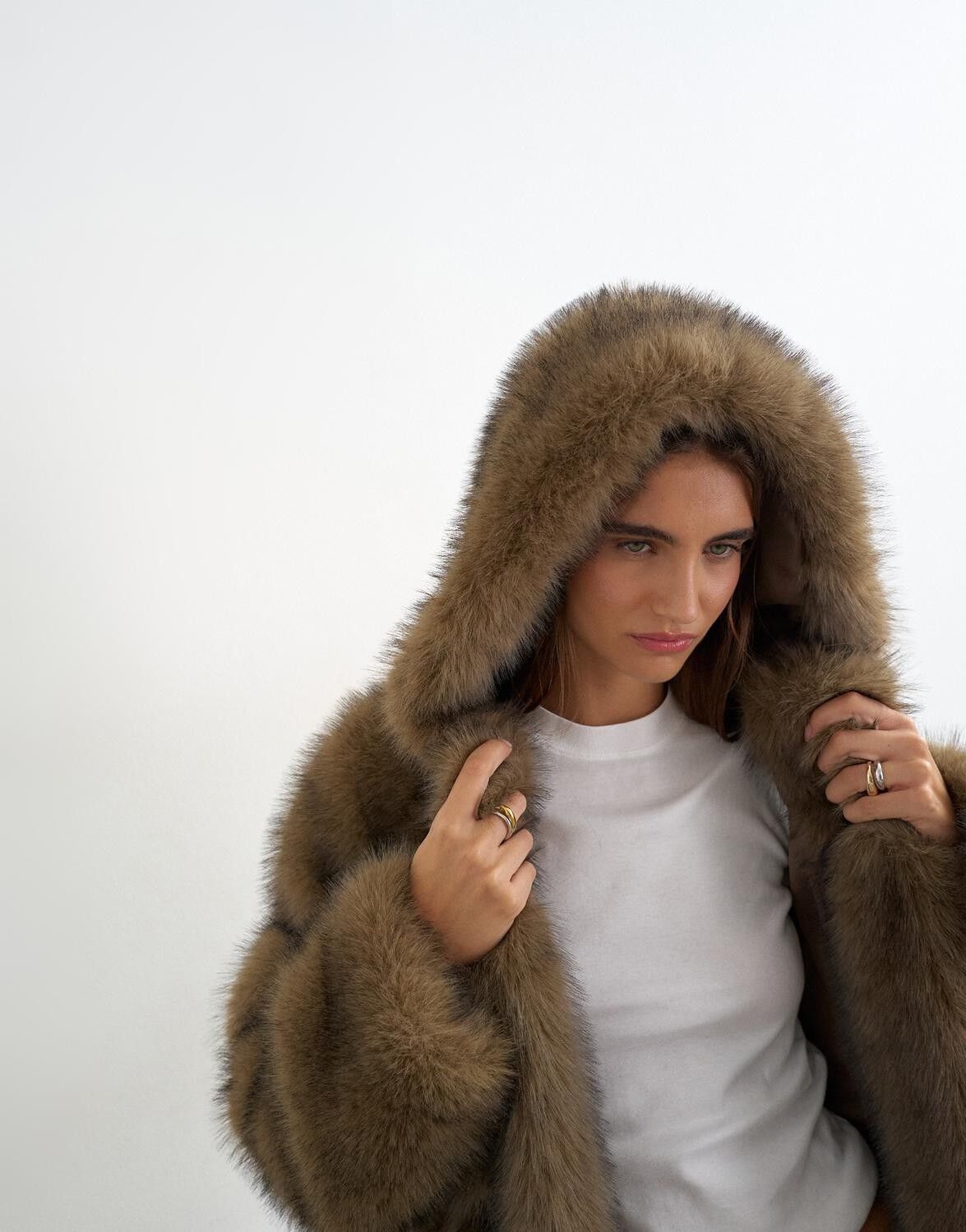 Tstyra Coat Otw
