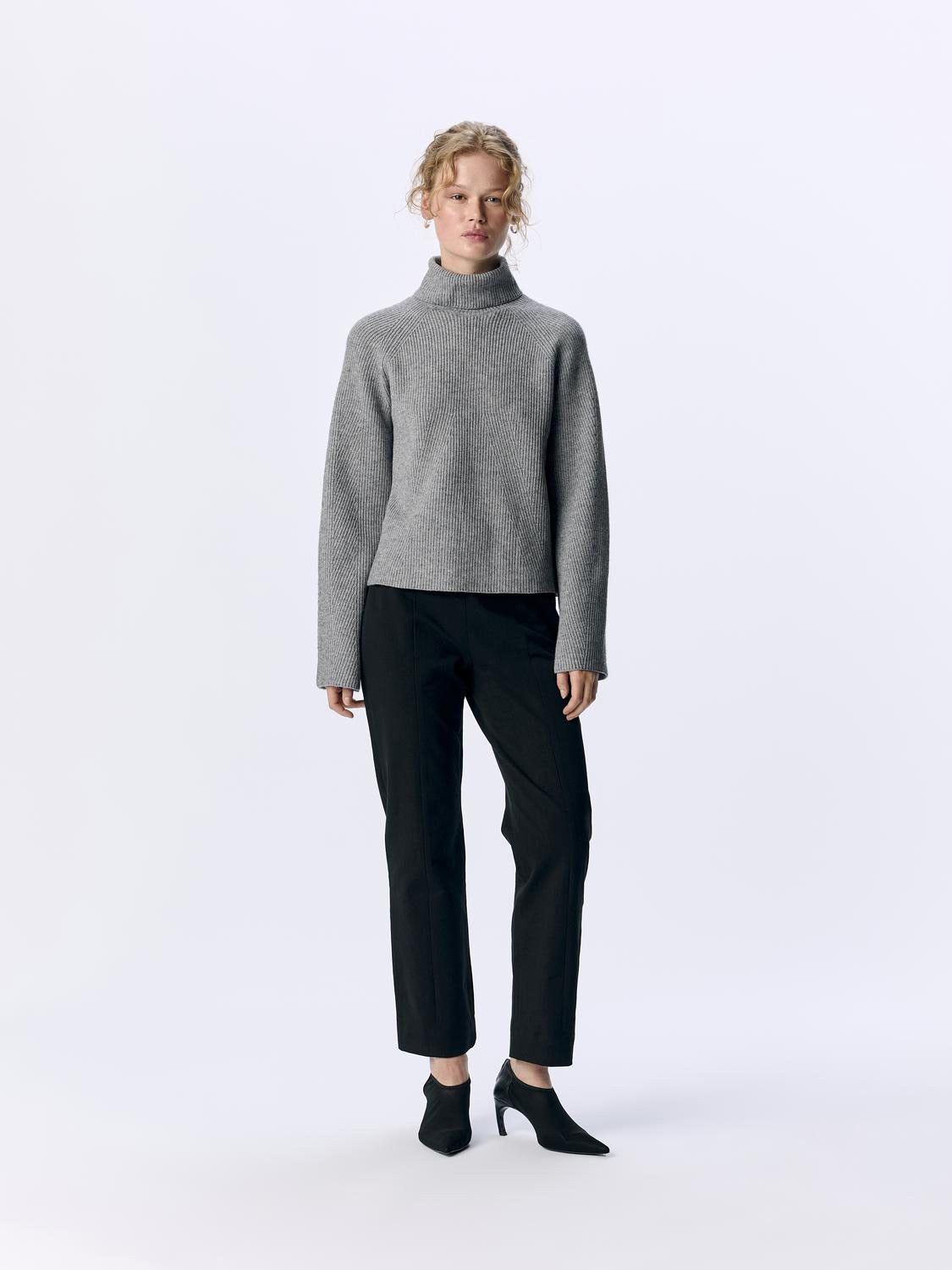 Objviola Ls Lo Rollneck Knit Noos