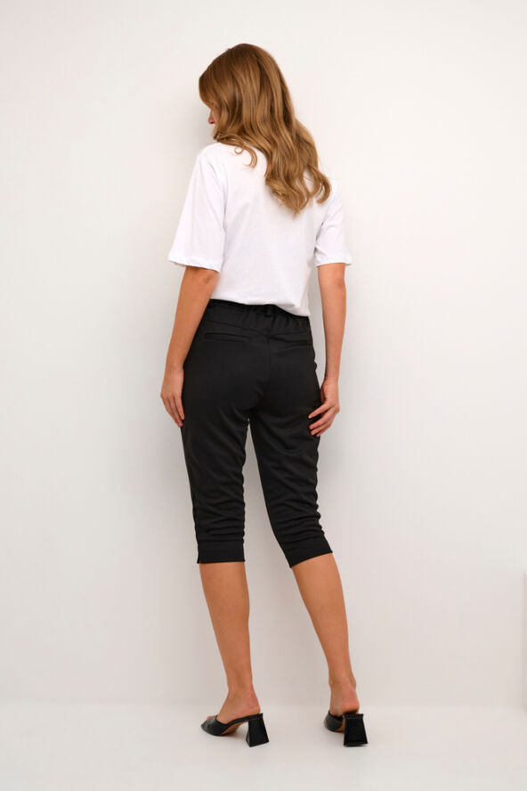 KAjenny Capri Pants
