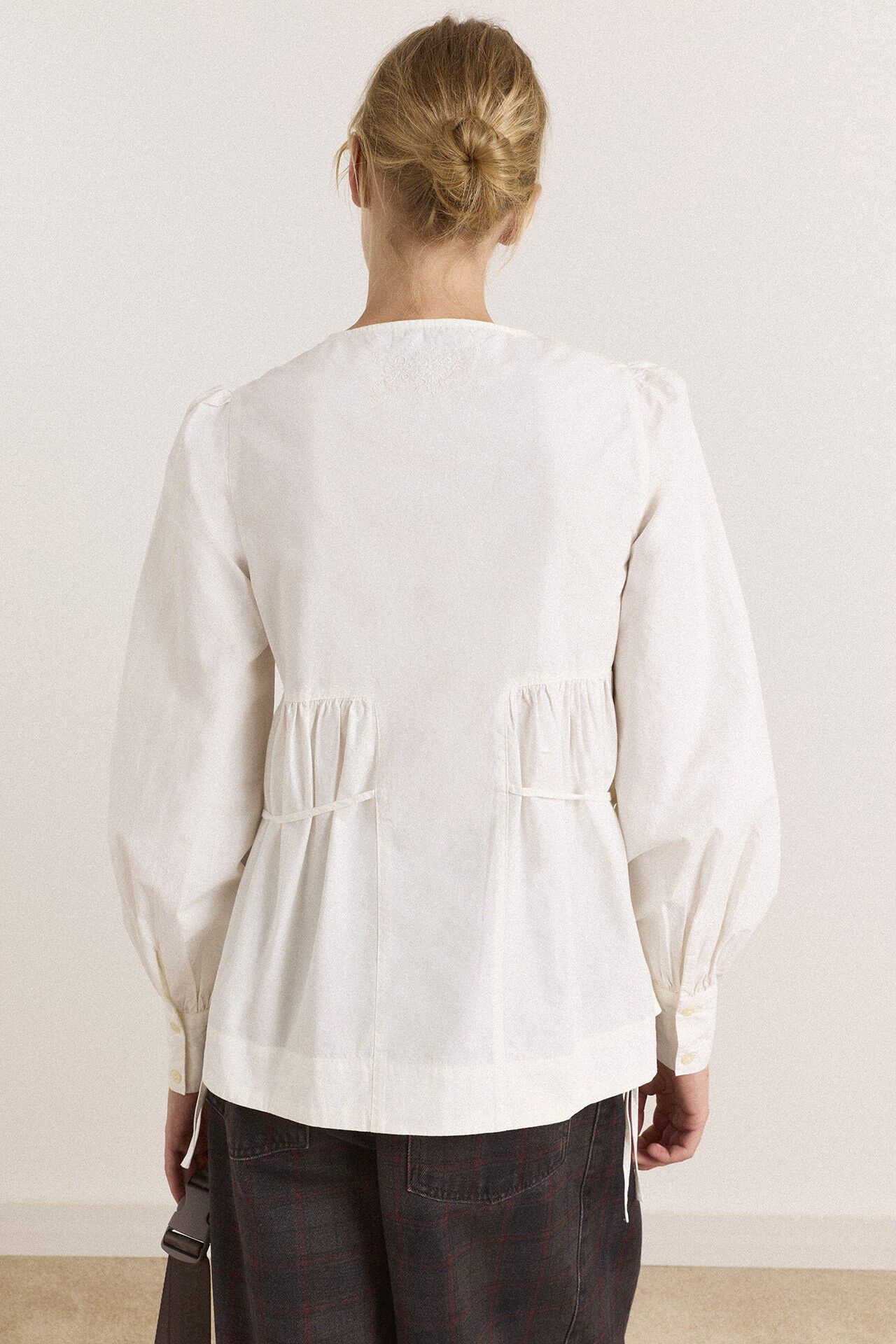 LETTIE BOW DETAIL BLOUSE - WHITE