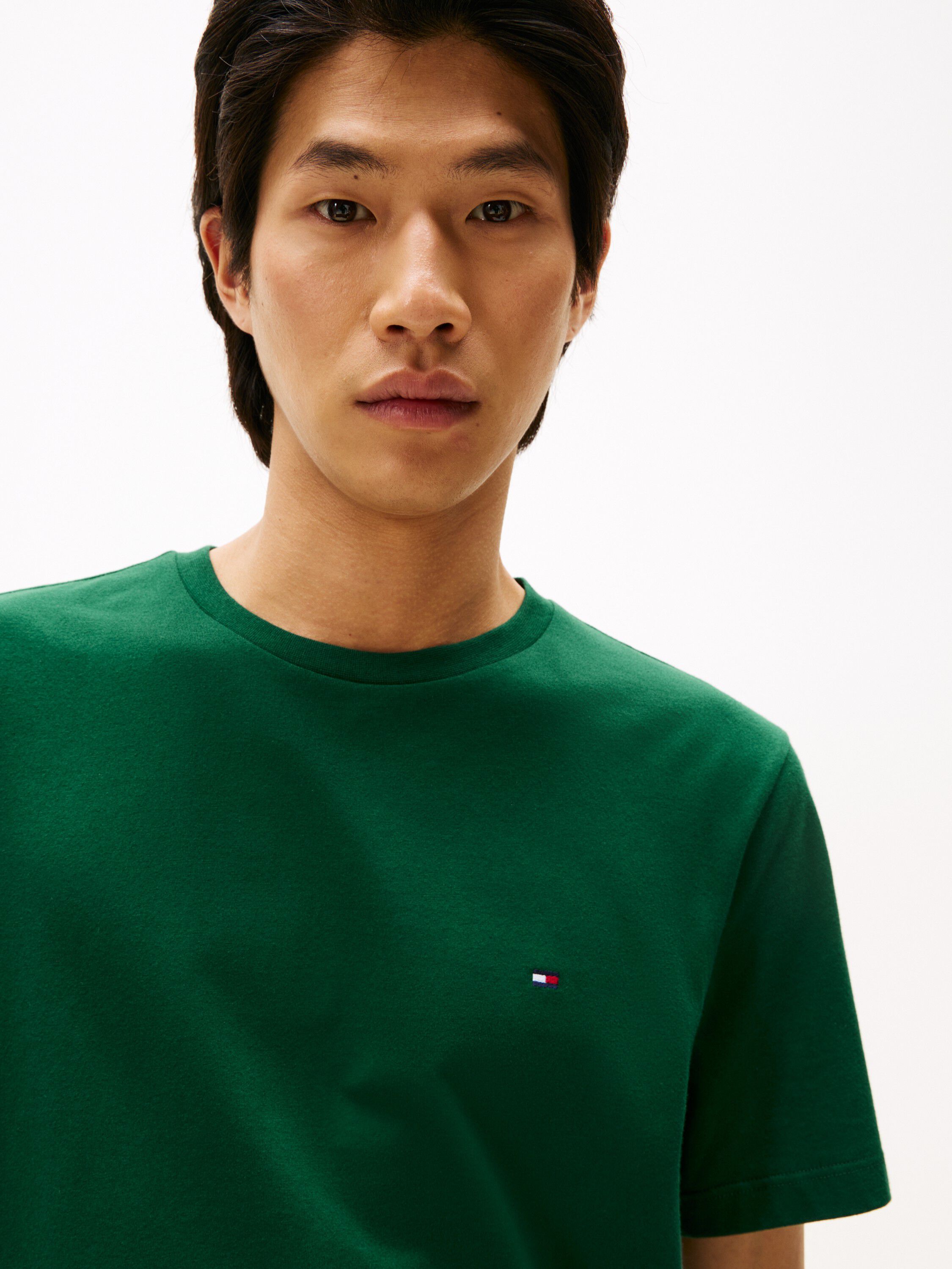 ESS SEASONAL REG FIT SOLID TEE