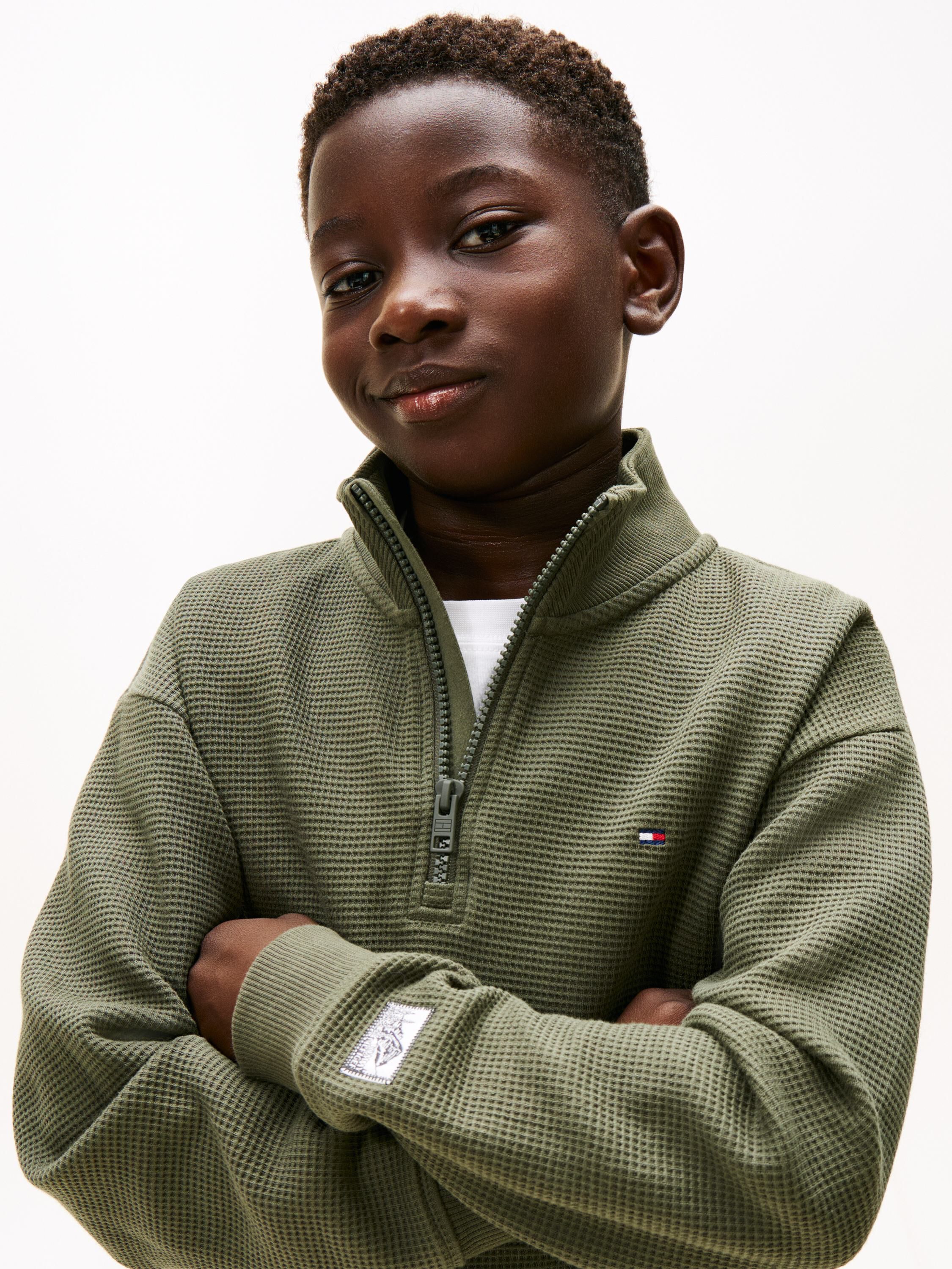 TEXTURE HALF ZIP SWEATSHIRT