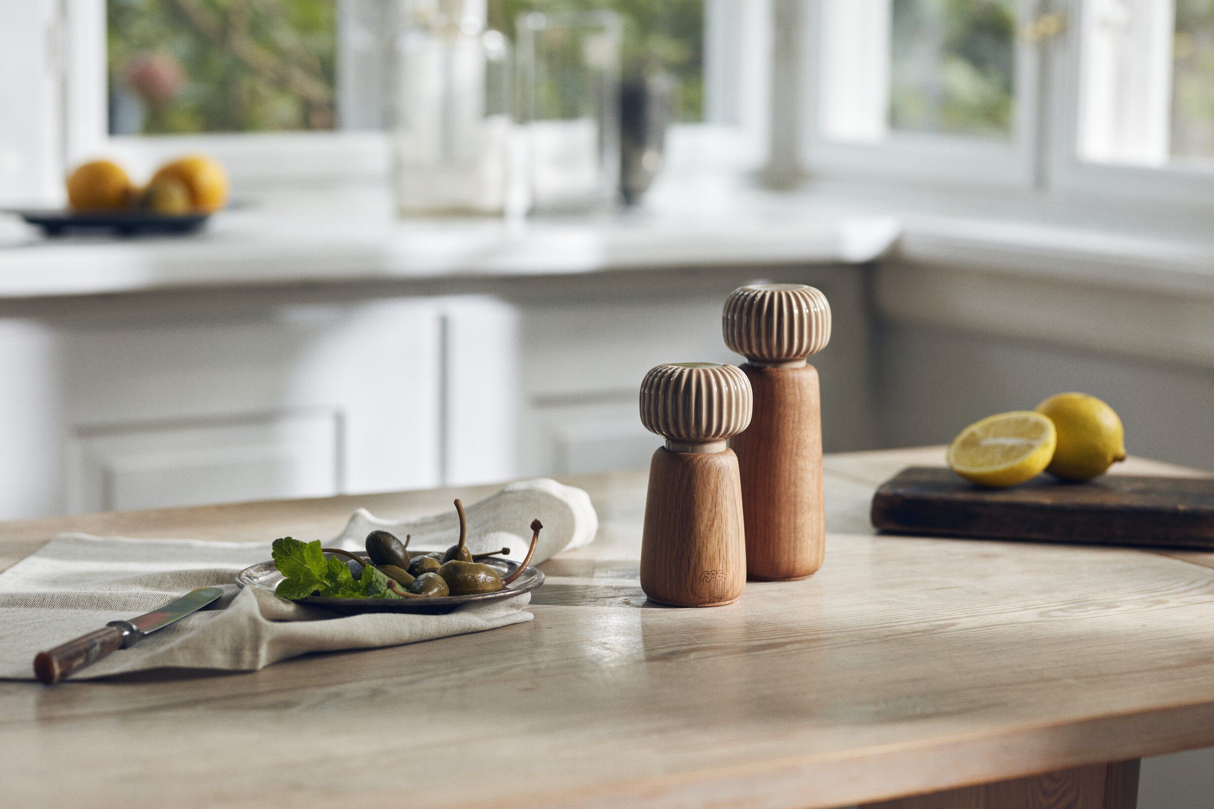 Hammersh&oslash;i Kv&aelig;rn H14 cm brun