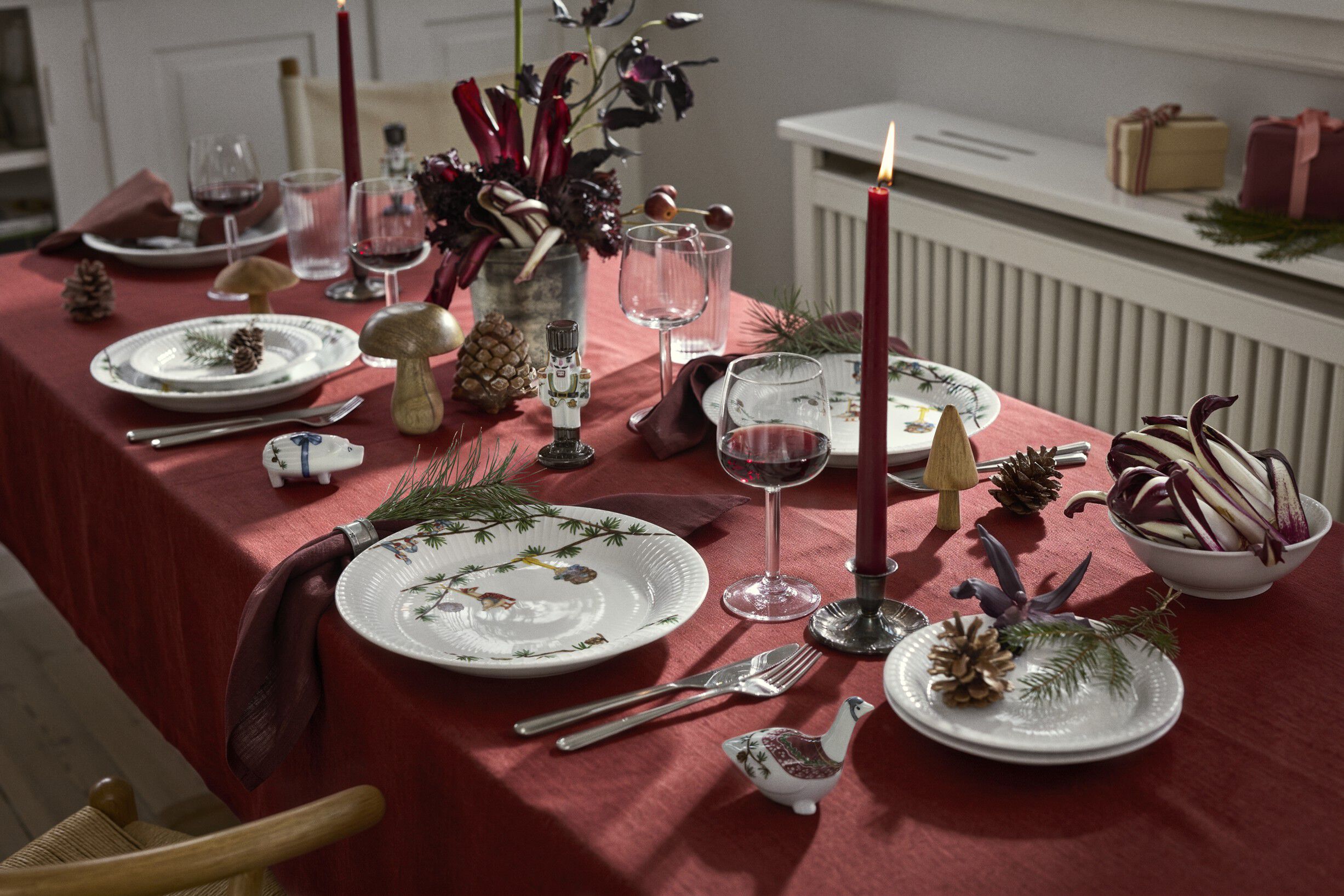 Hammersh&oslash;i Christmas Tallerken g&aring;s &Oslash;27 cm hvid m. deko