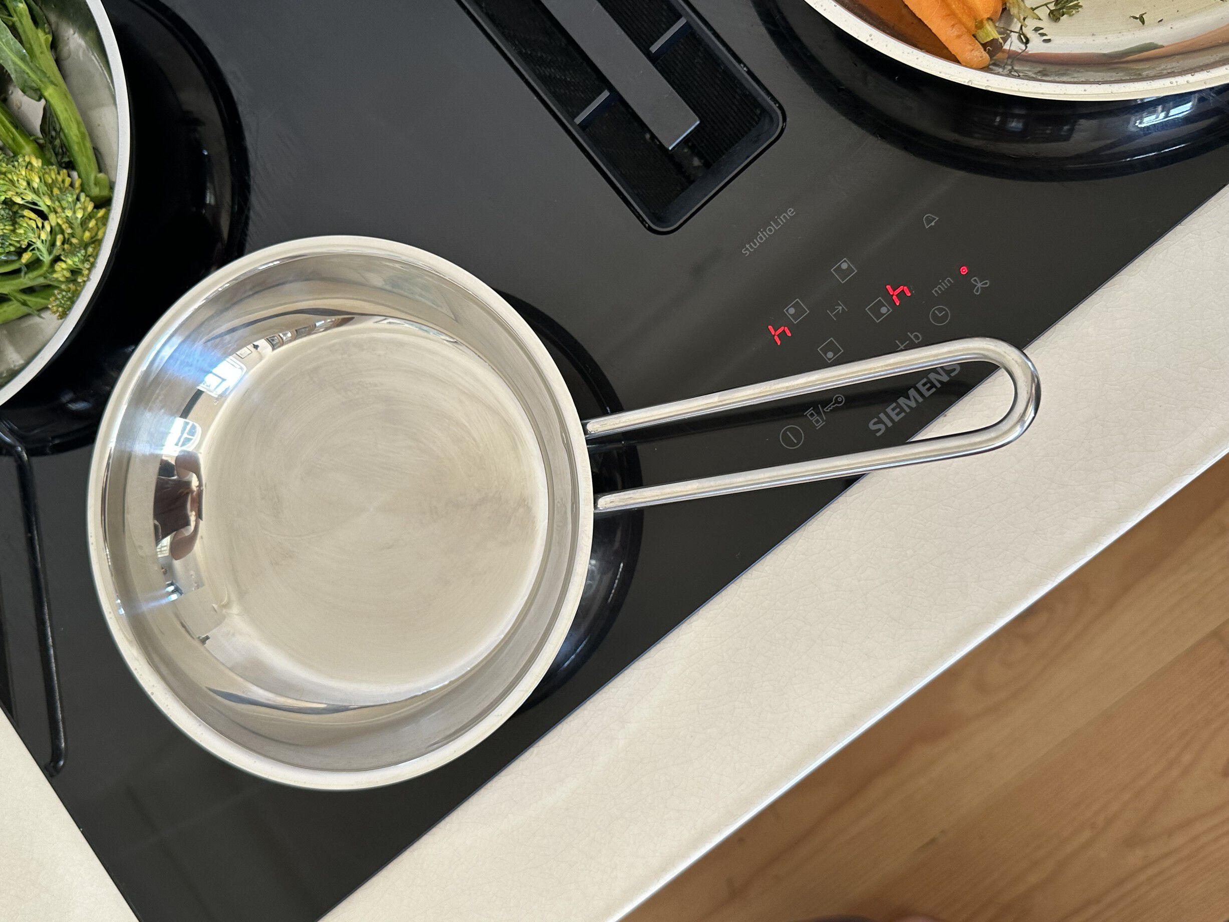 Stainless Steel Stegepande 20 cm steel base