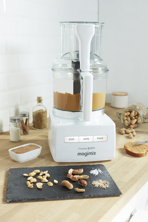 "Foodprocessor CS 5200 XL 1100 watt Vit"