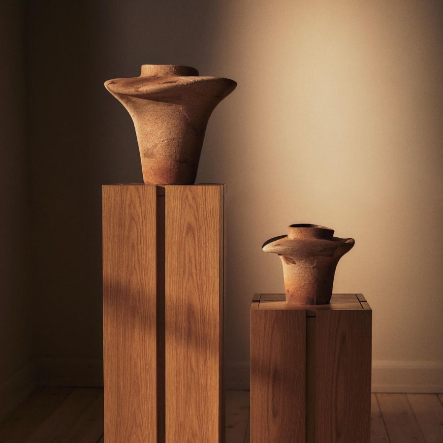 Evio Vase - H22 - Burnt Umber