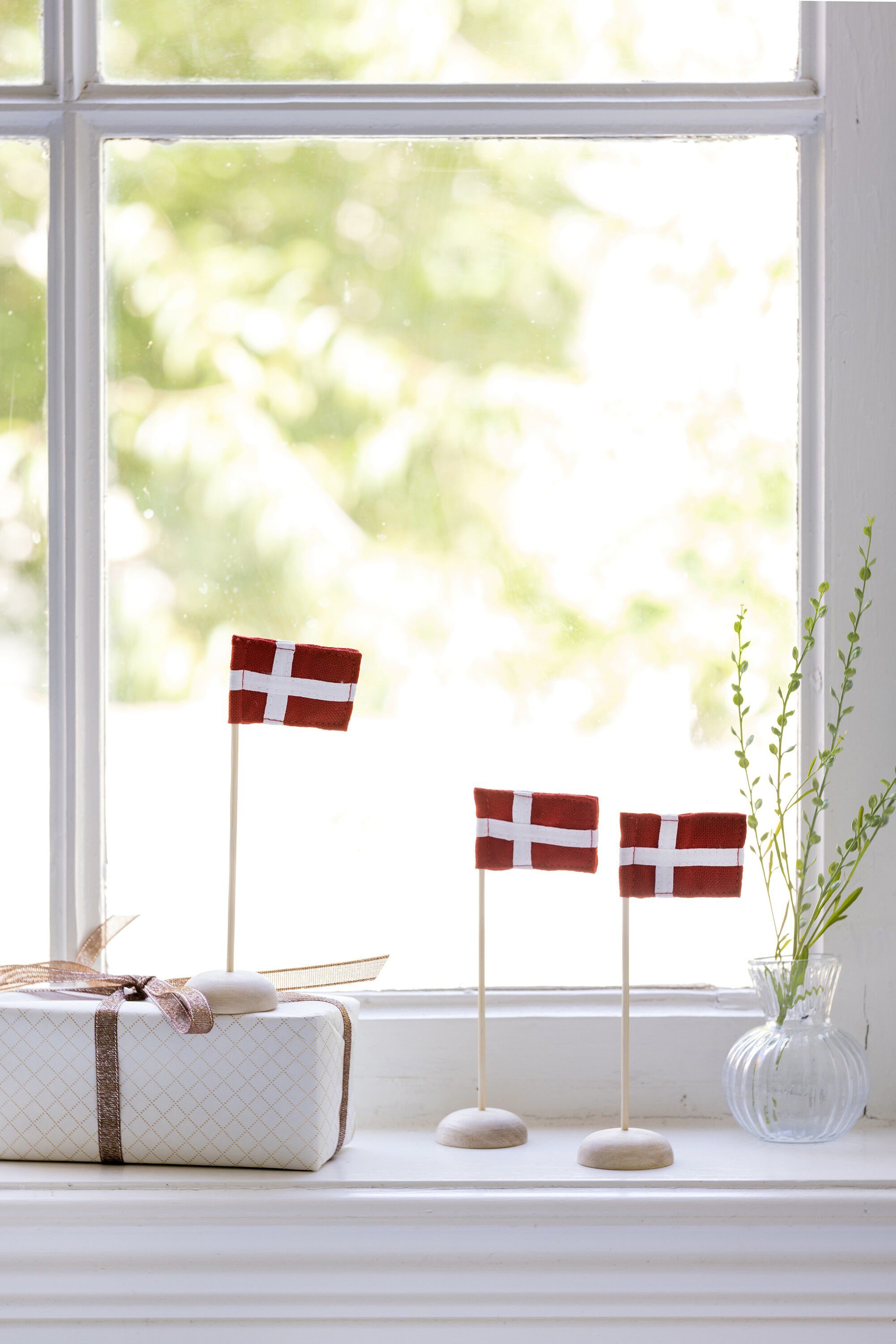 Mini bordflag med Dannebrogsflag