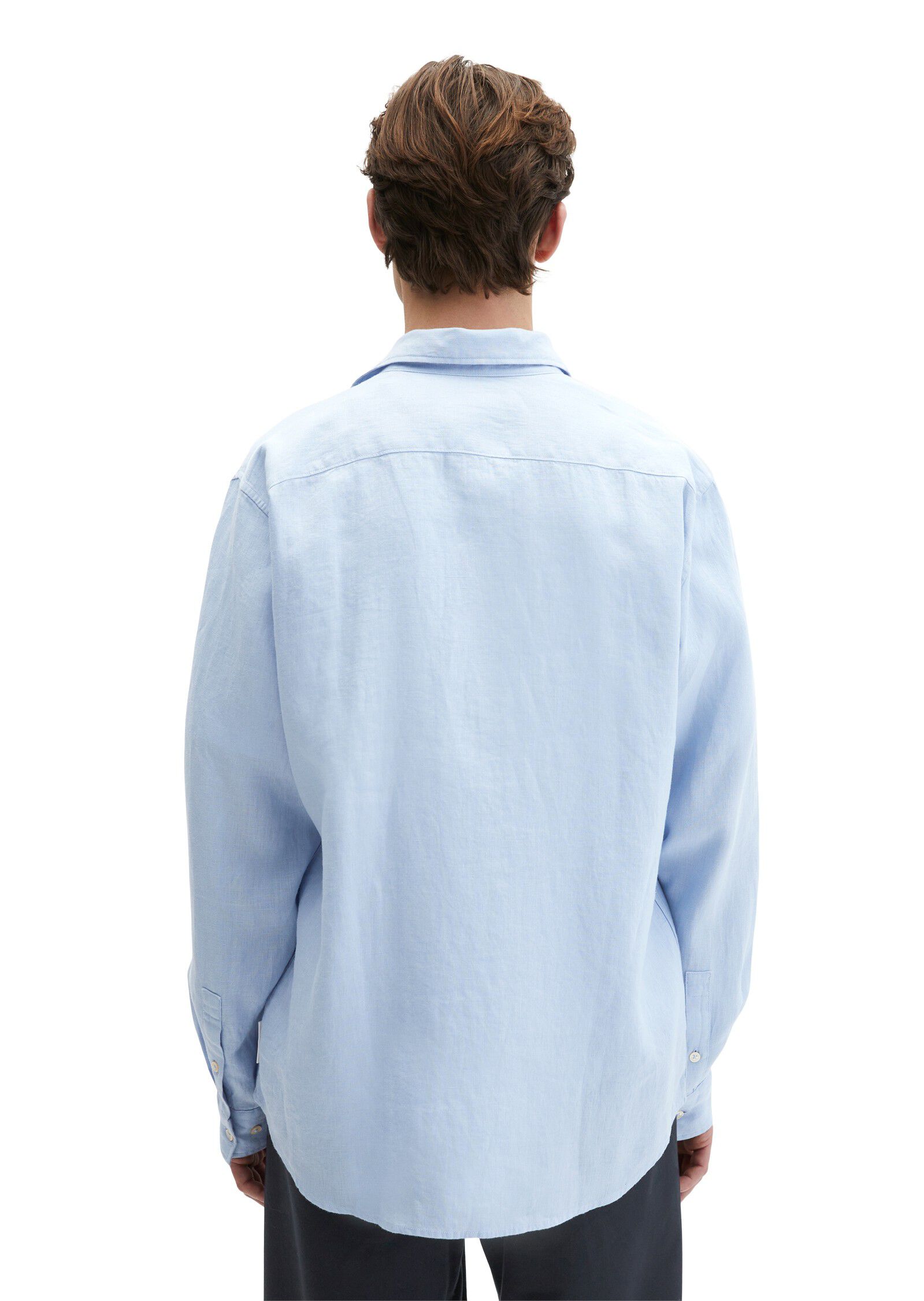 Kent collar, long sleeves, one rect