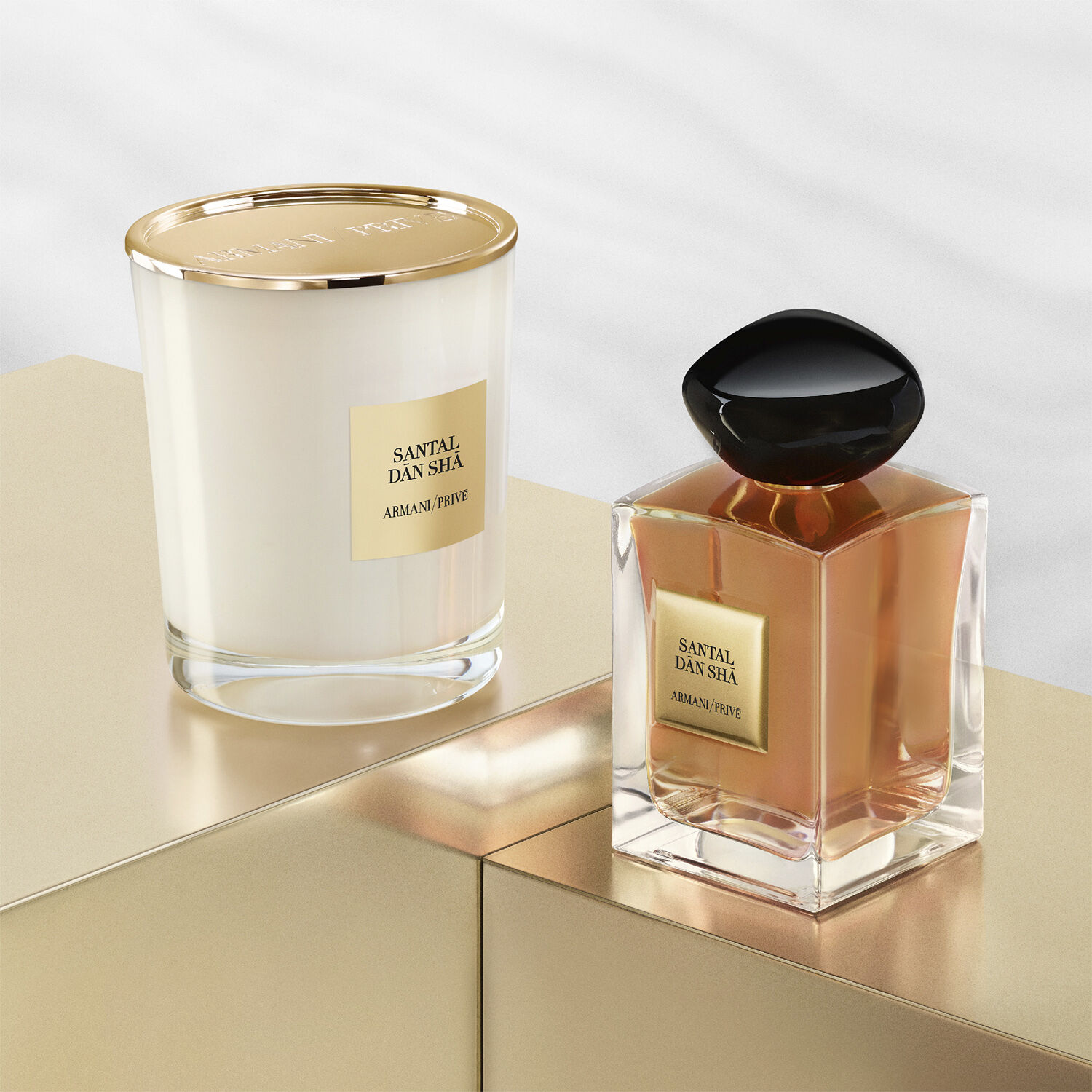 Armani/Priv&eacute; Santal D?n Sh? Scented Candle