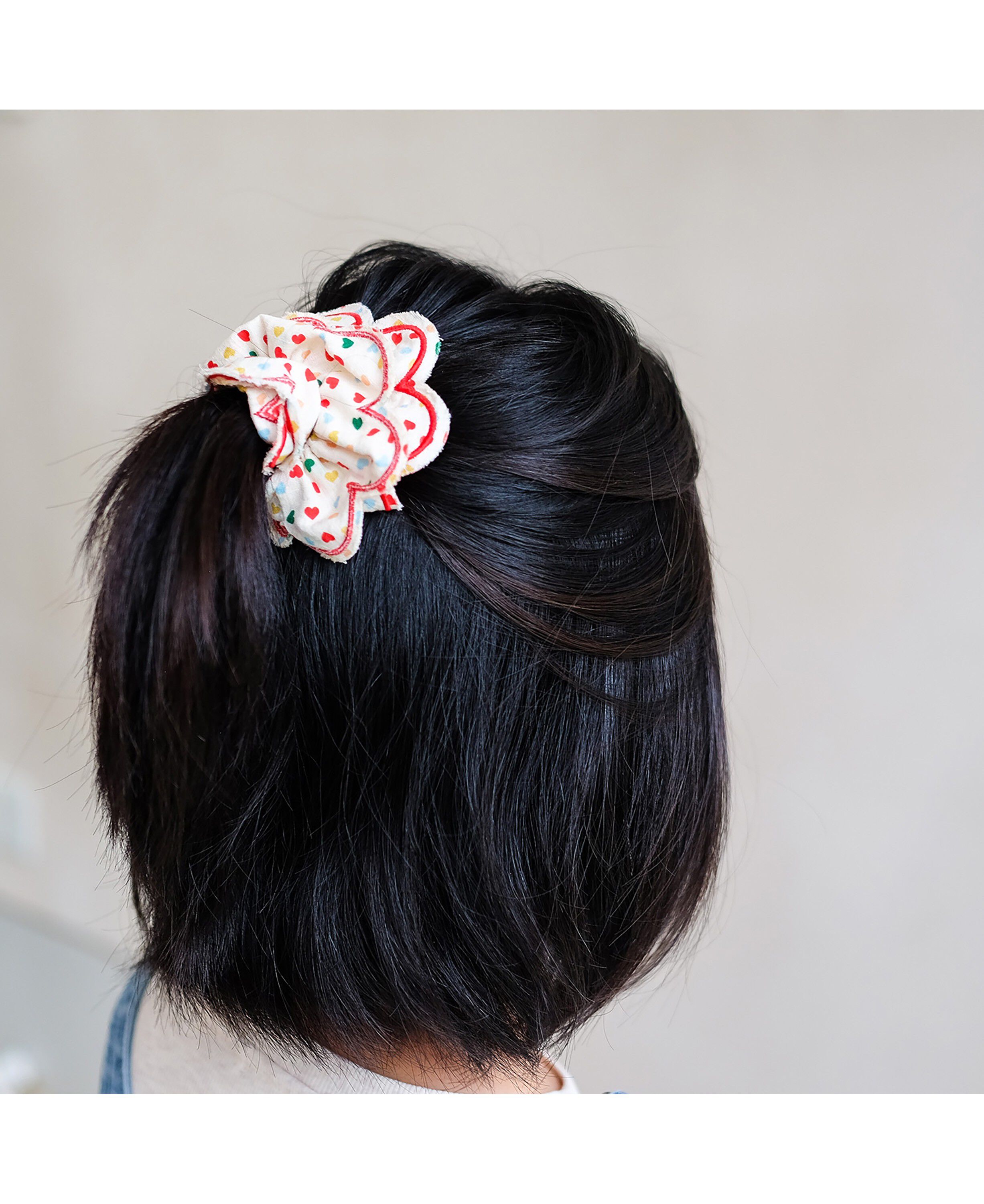 Mimi & Lula - Scrunchie - Scalloped Heartbeam