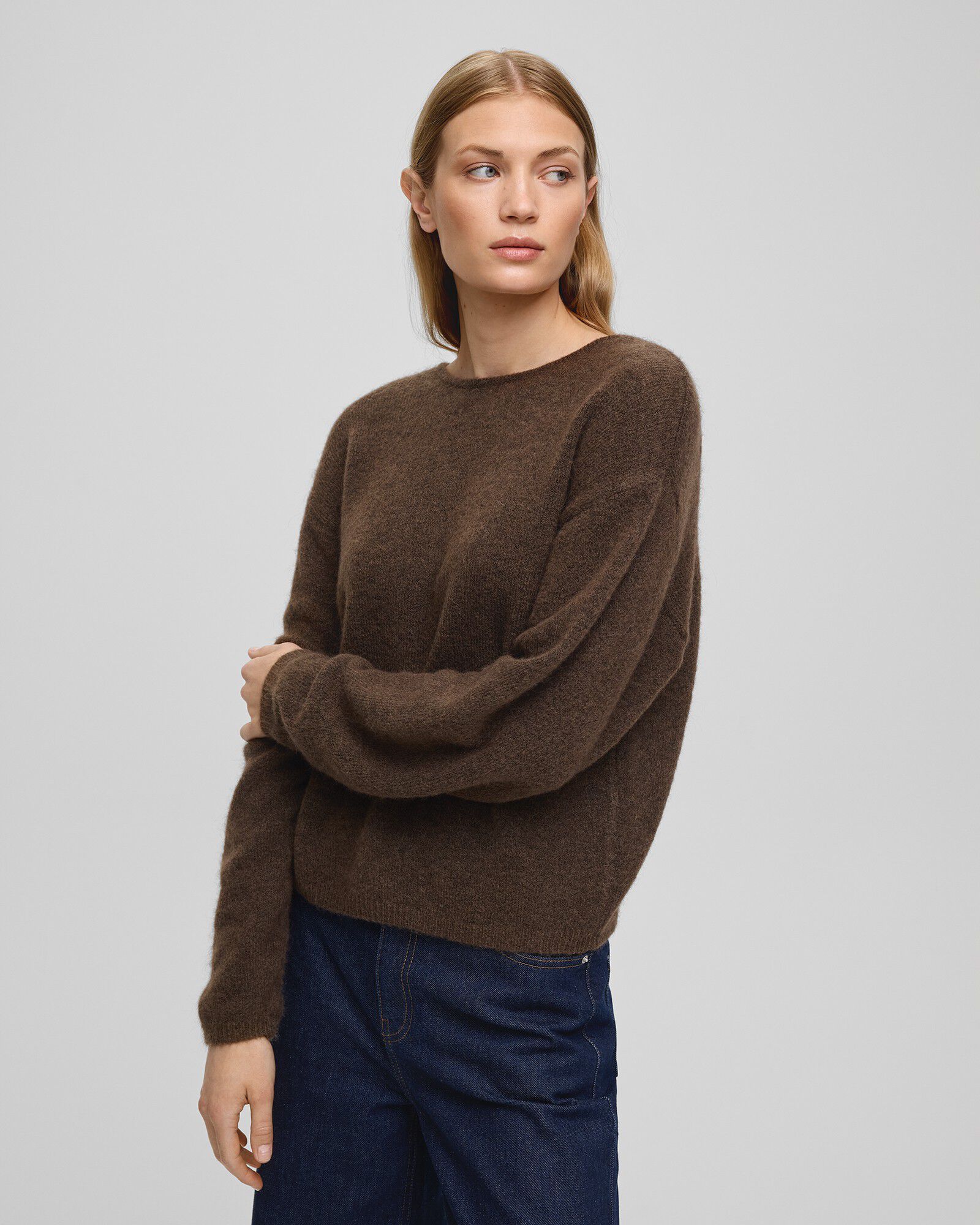 Kortermet strikkegenser