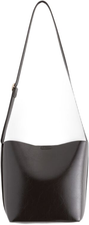 Stilig skulderveske i skinnimitasjo