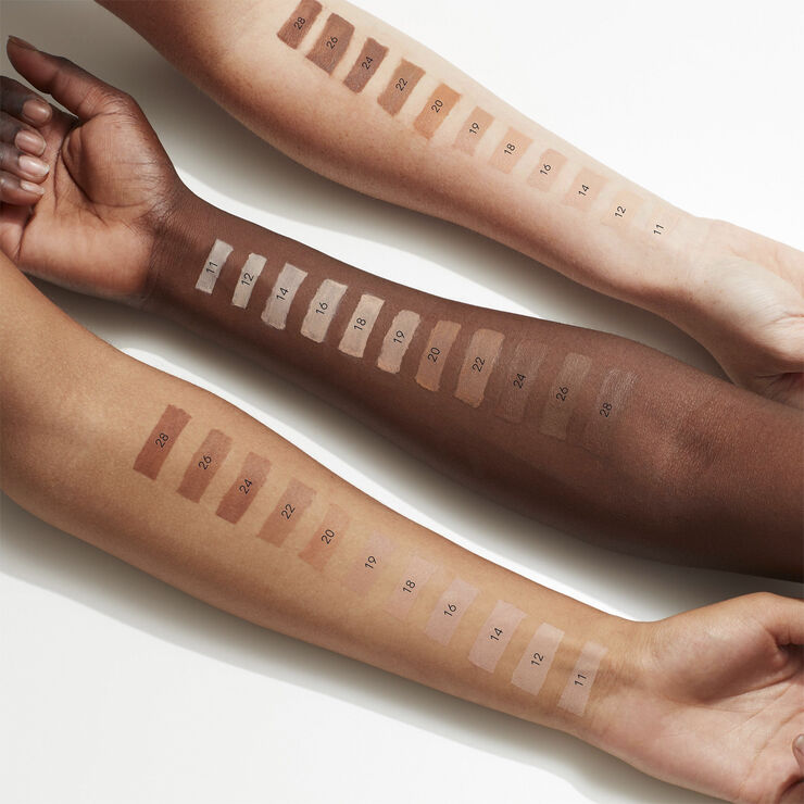 X-Ceptional Wear Make-up