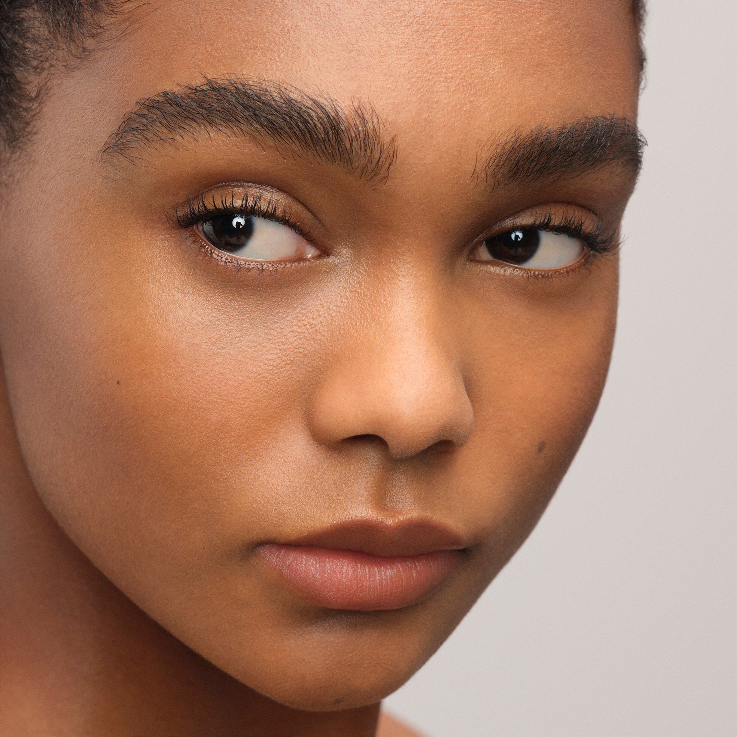 Prada Conceal Concealer - DN7