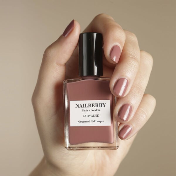 NAILBERRY Cashmere