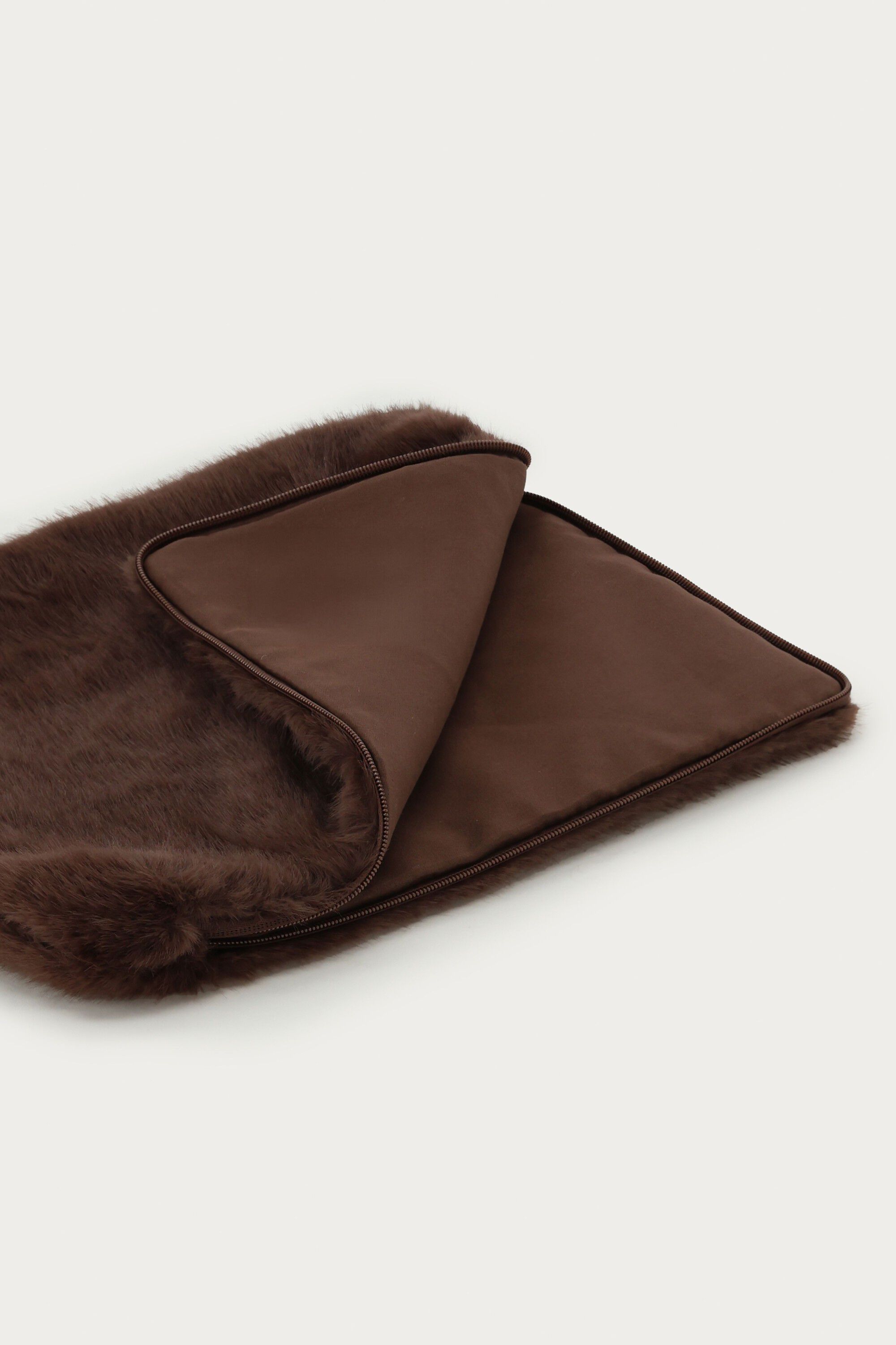 Laptopsleeve faux fur brown
