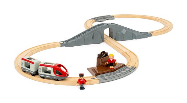 Brio Starter Travel Train Set
