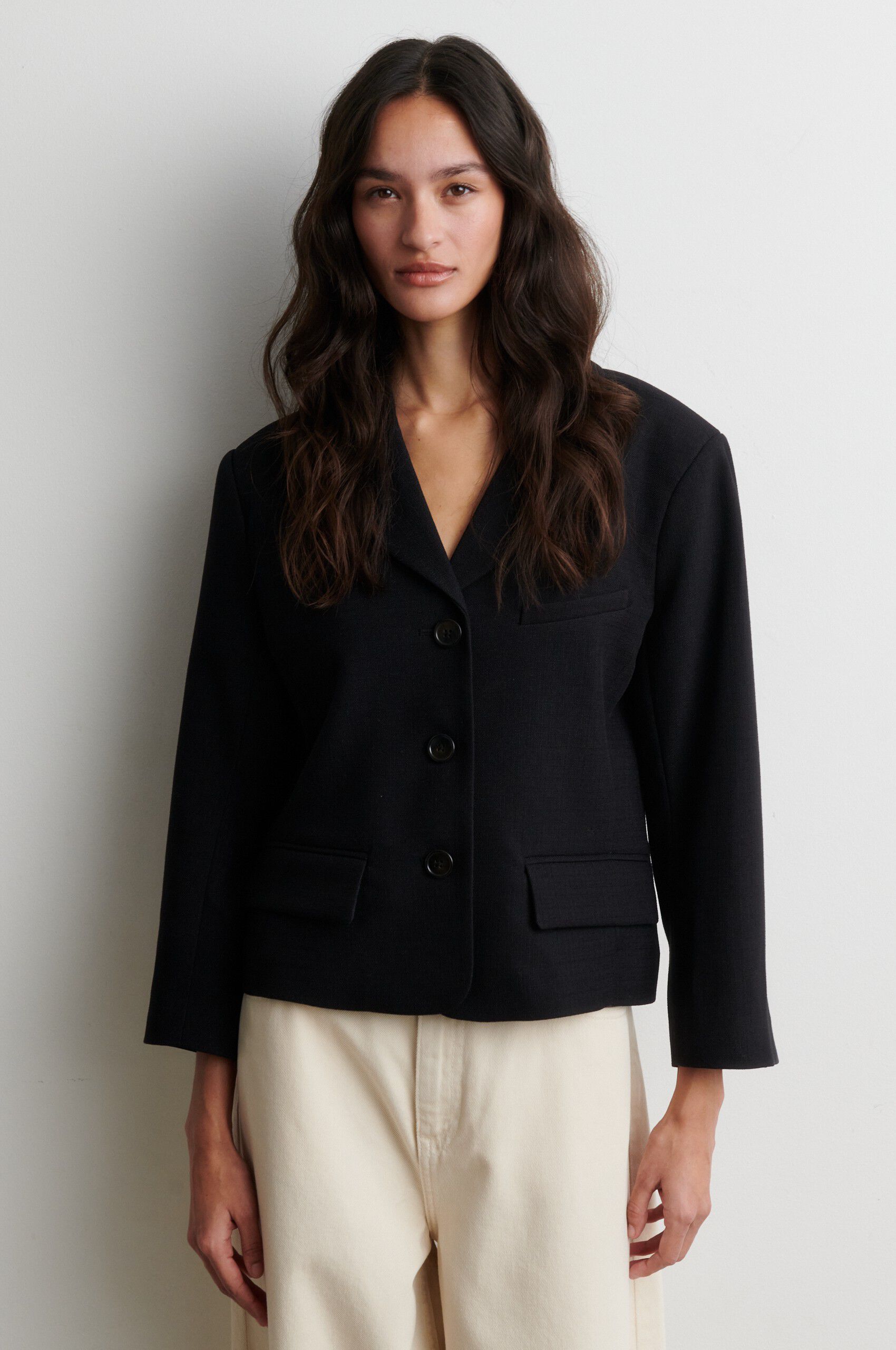 Sella Short Blazer