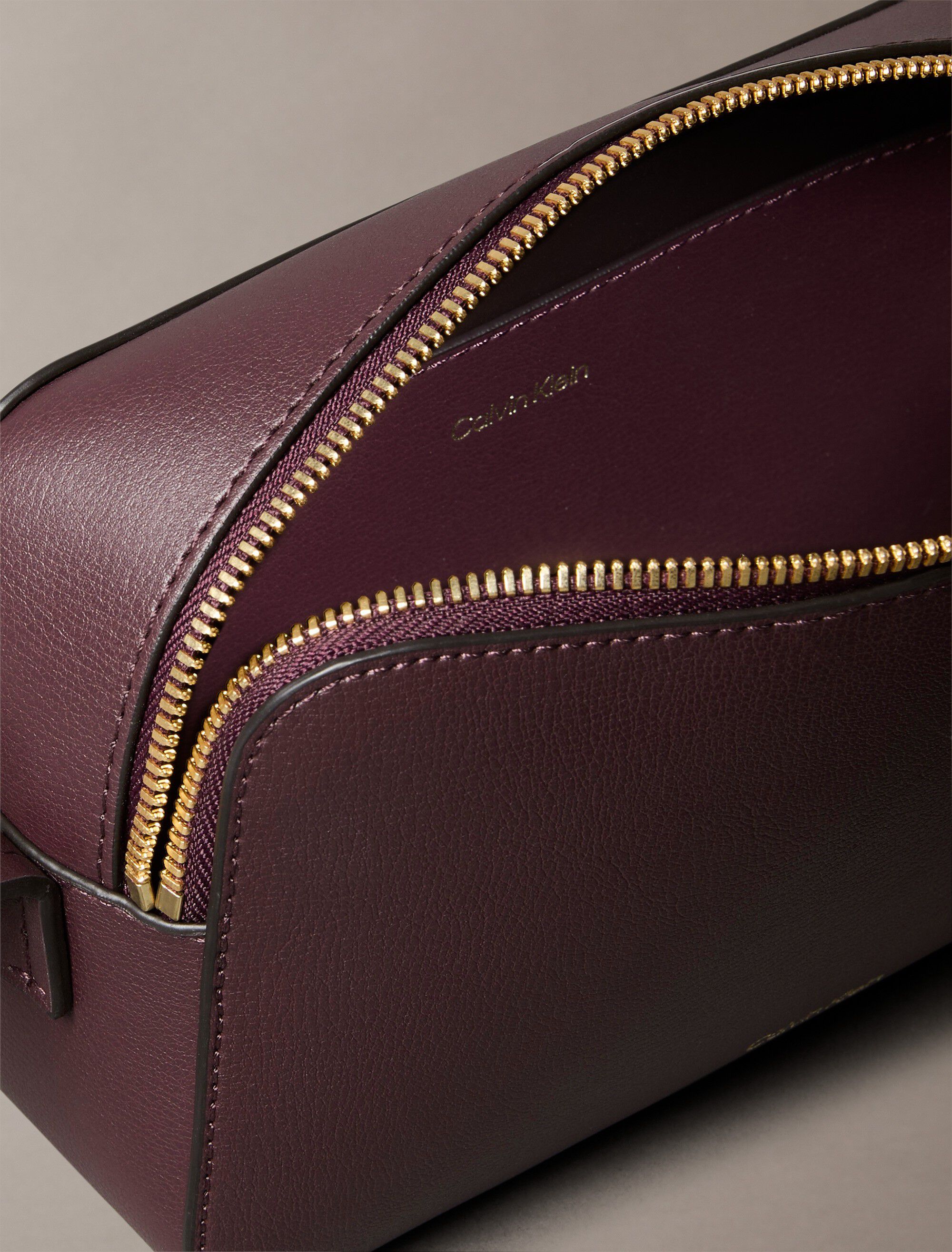 FOIL LOGO ELONGATED CAMERA BAG