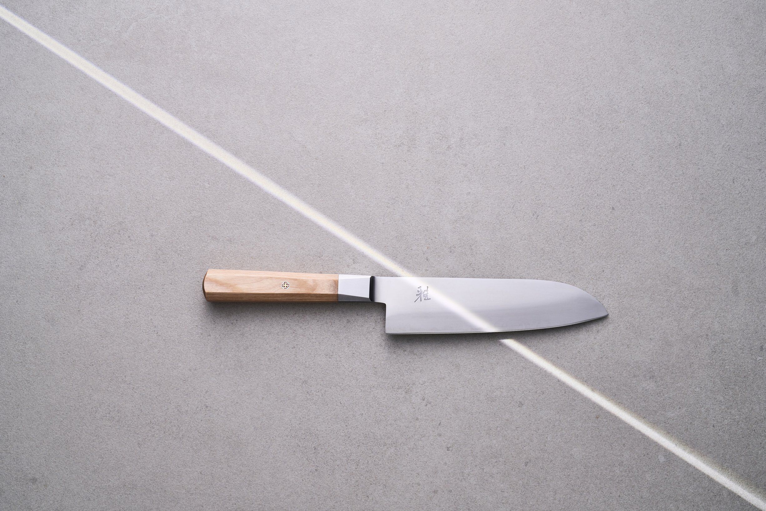 Koya Santokukniv 18 cm, Beige, Glatslebet