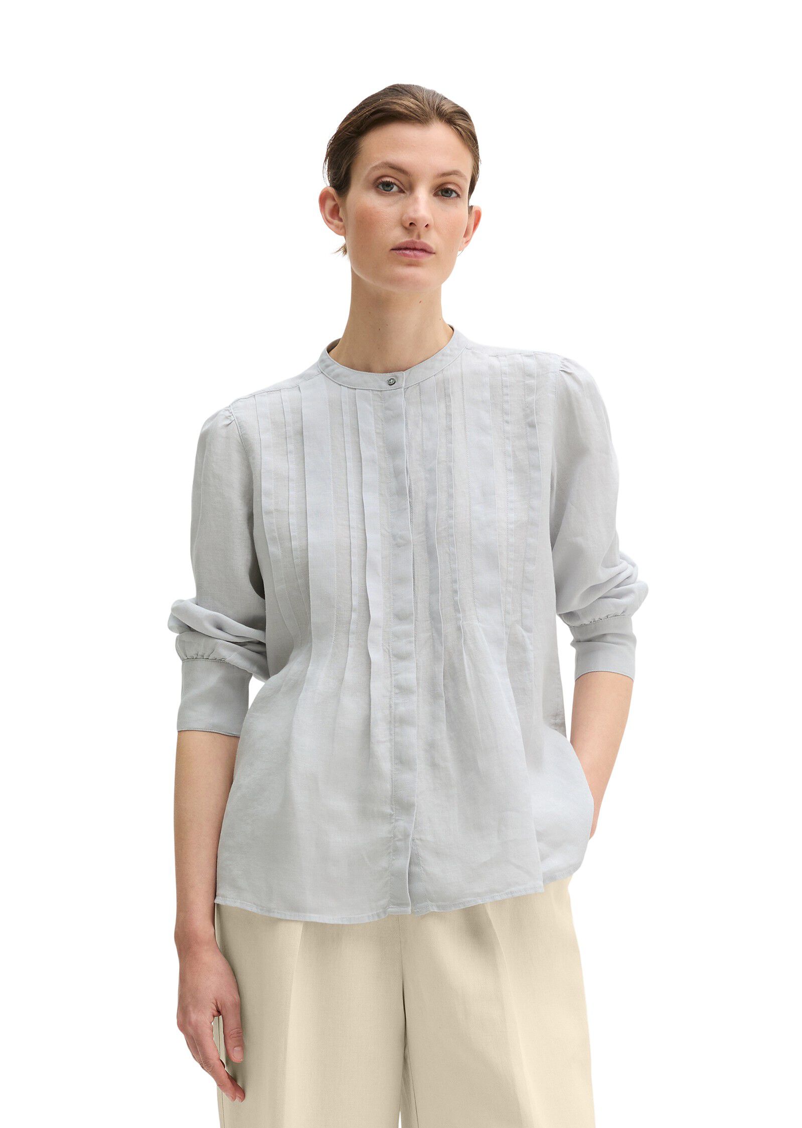 Blouse, flared shape, pleat details