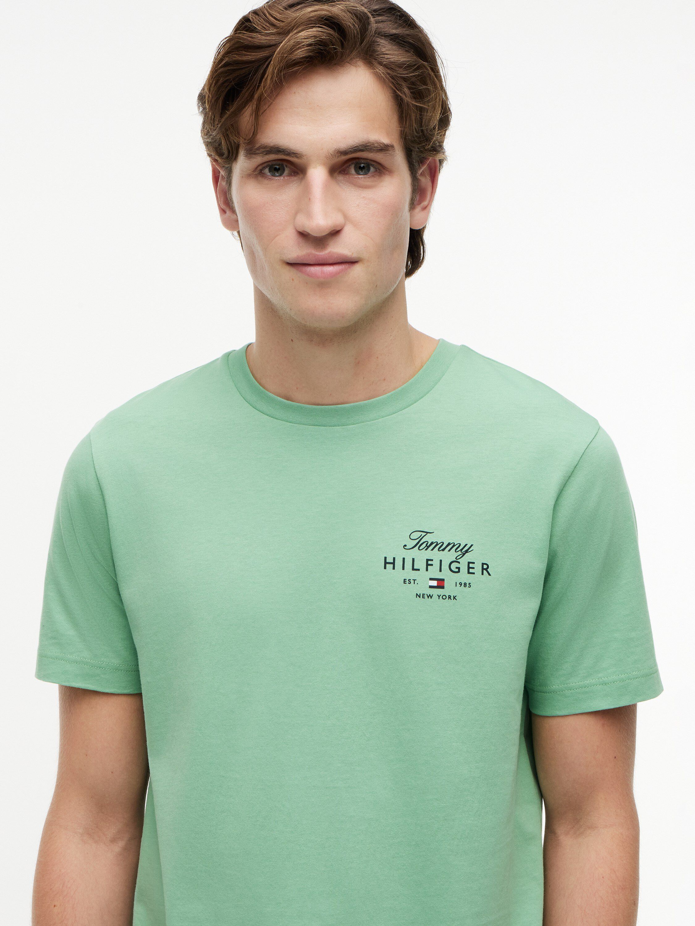 SCRIPT STACK REGULAR TEE