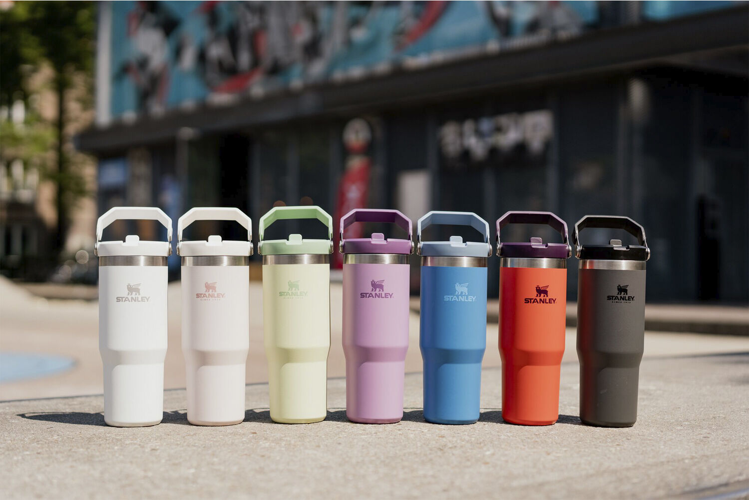 IceFlow Flip Straw Tumbler 0.89L