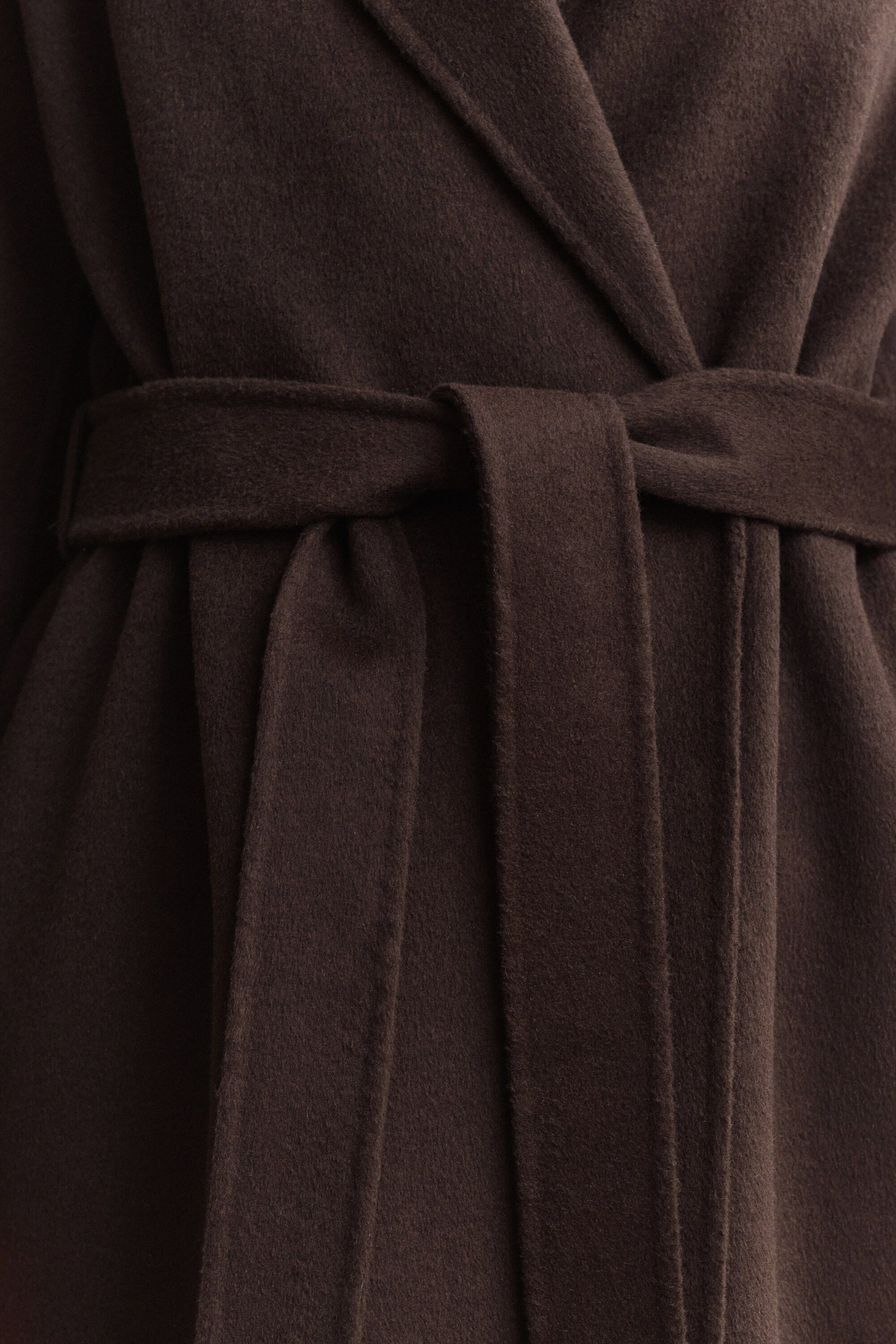 HANDSTITCHED BELTED COAT