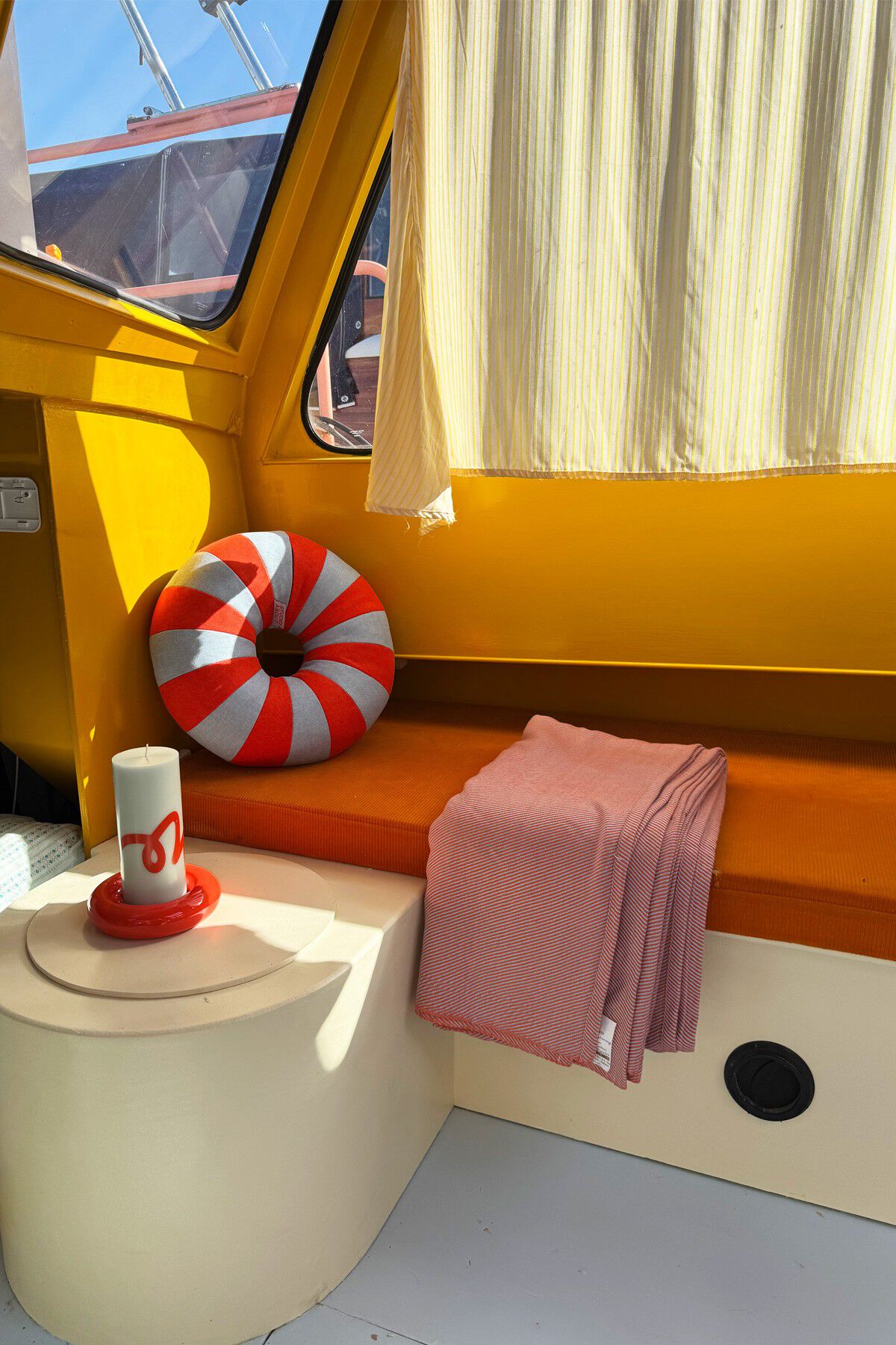 BOB CANDLE HOLDER, LARGE, RED