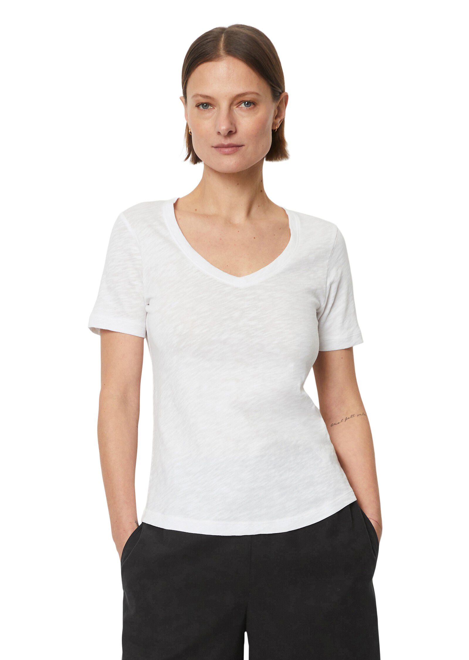 T-shirt, short sleeve, v-neck